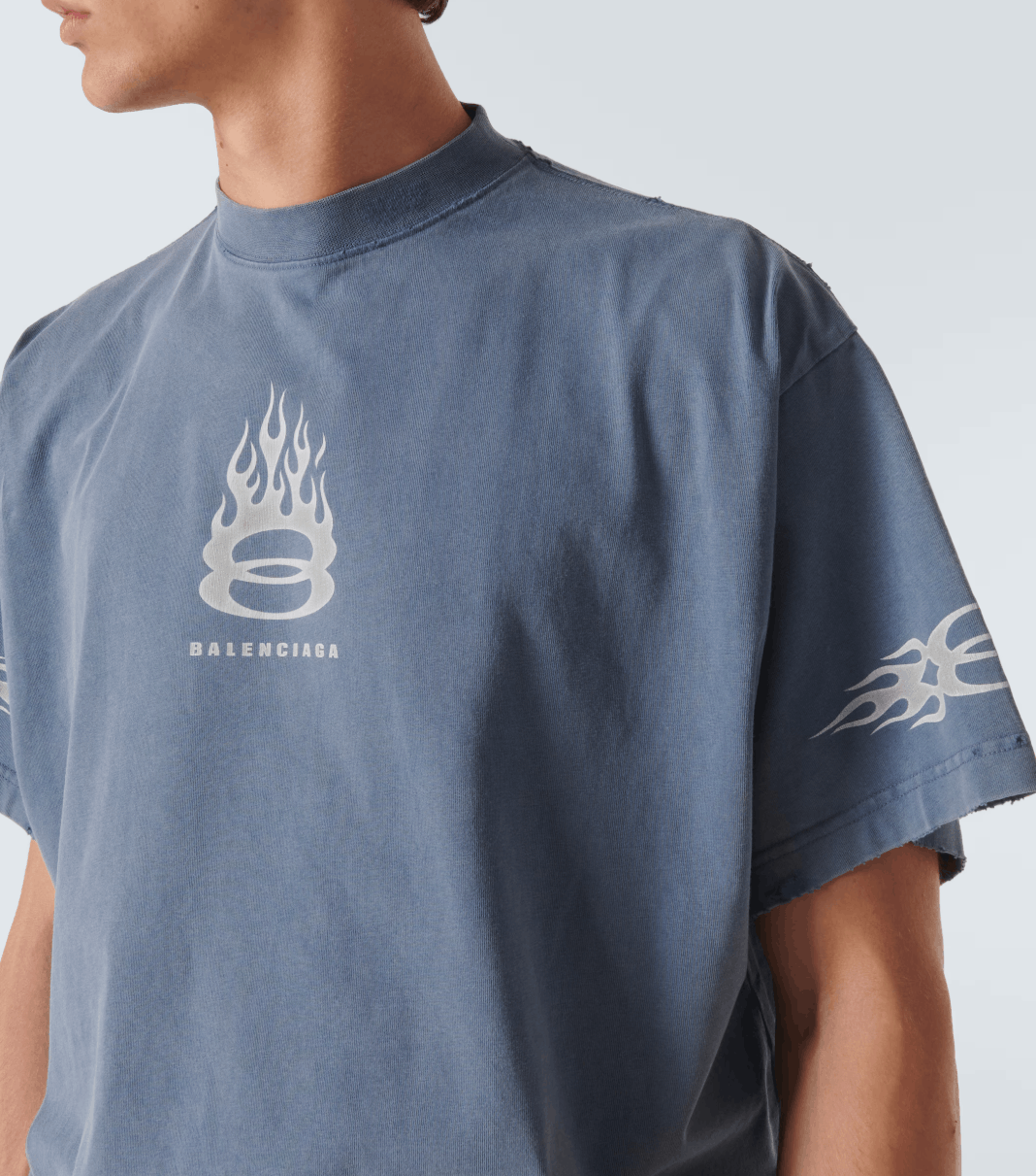 Balenciaga Balenciaga Unity Oversized Burning T Shirt Size US S / EU 44-46 / 1 - 4 Thumbnail