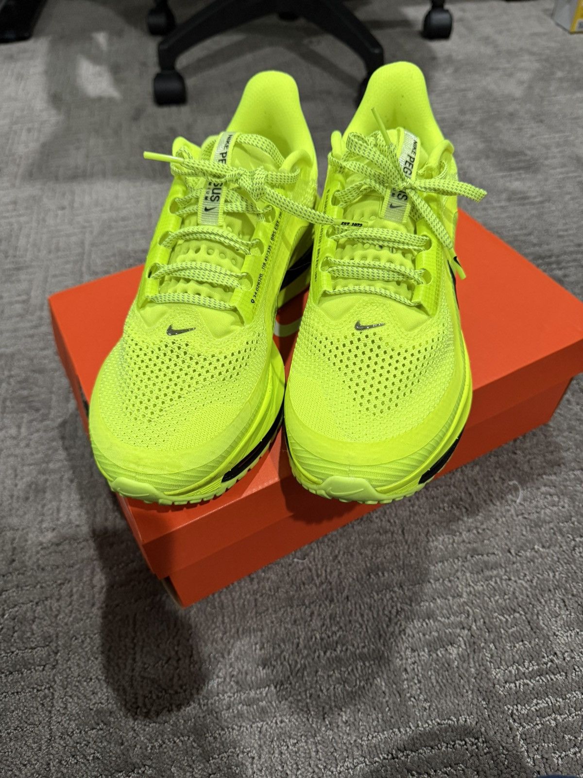 Nike Nike Pegasus Premium - Volt Black - size 9.5 Size US 9.5 / EU 42-43 - 1 Thumbnail