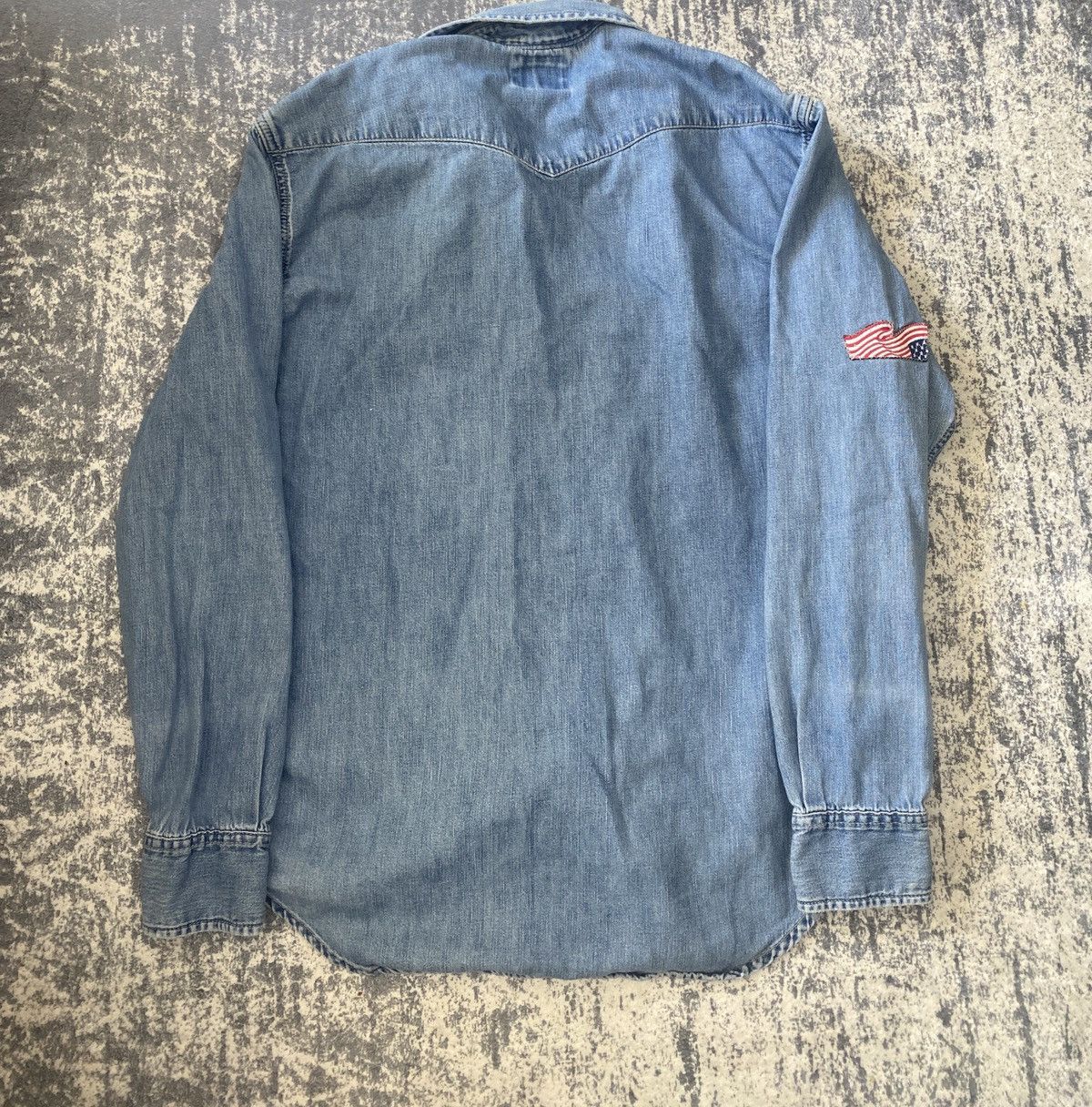 Levi's × Levi's Vintage Clothing × Vintage Levis vintage distreesed shirt with pearl pins 1997 Size US L / EU 52-54 / 3 - 5 Thumbnail