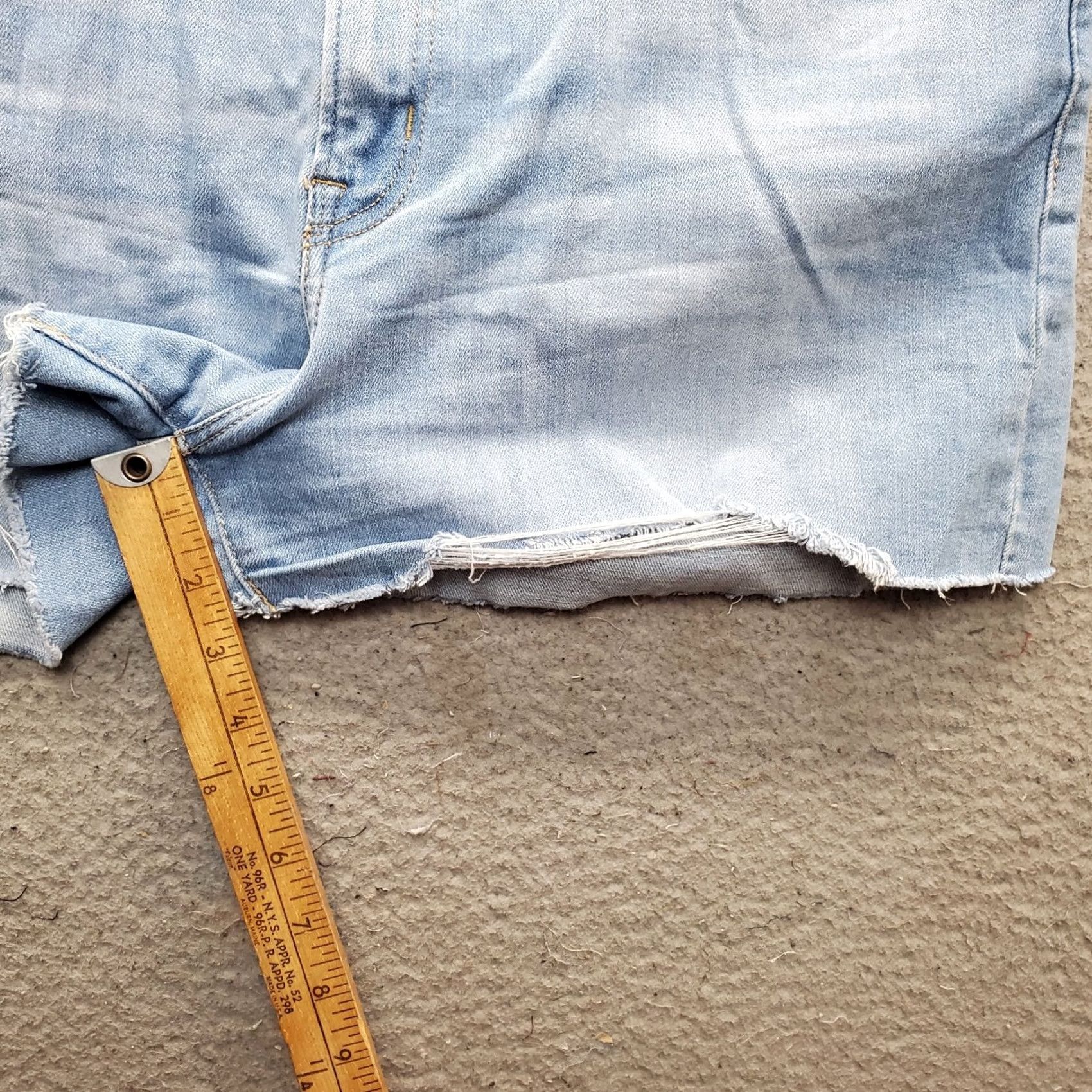 Levi's Levi's Womens 32 Blue Denim High-Rise Cut-Off Light Wash Jean Shorts Size 24" / US 00 / IT 34 - 4 Thumbnail