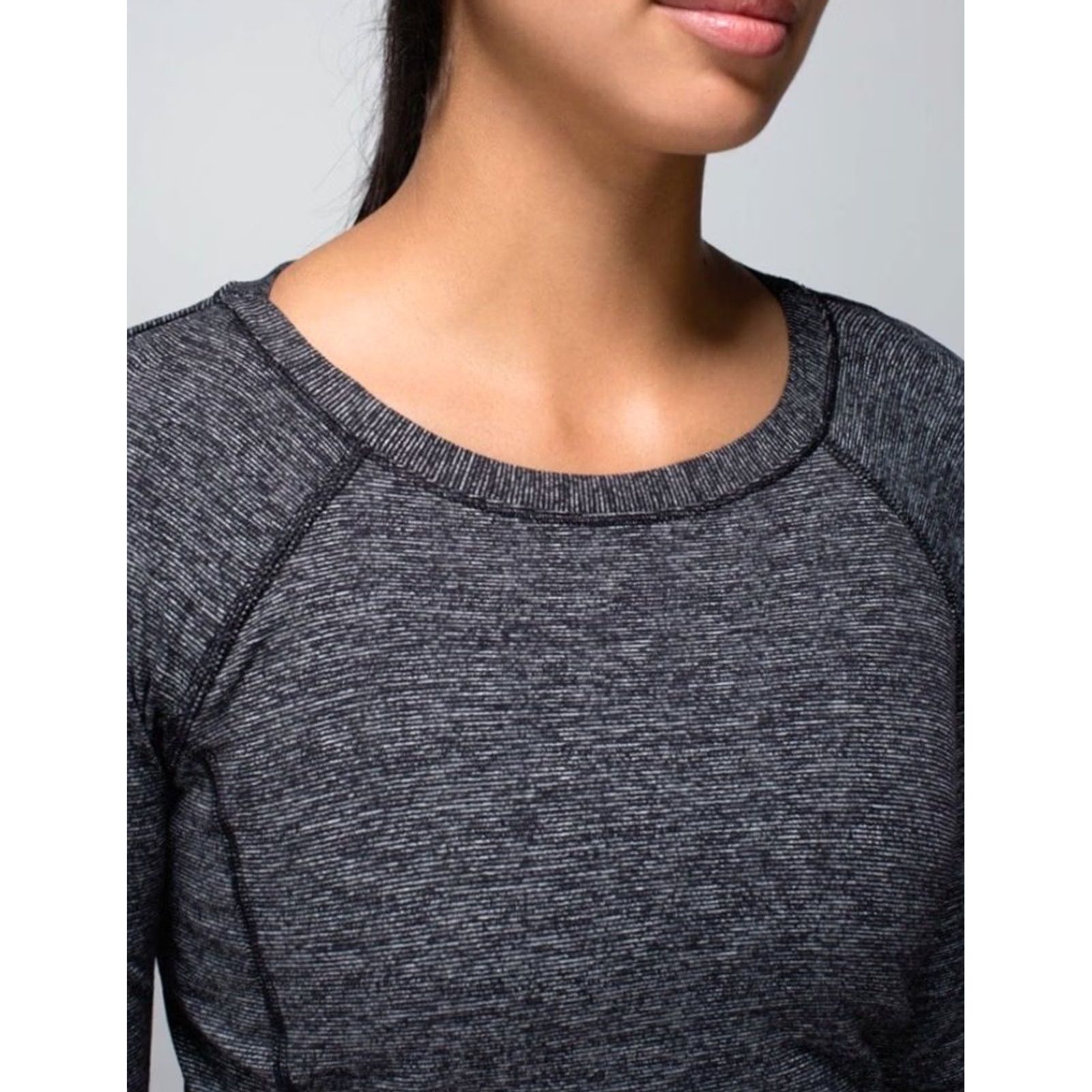 Lululemon Lululemon Race Your Pace Long Sleeve Shirt Women’s Size 4 Black Striped Slim Raglan Reflective Pocket Size S / US 4 / IT 40 - 3 Thumbnail