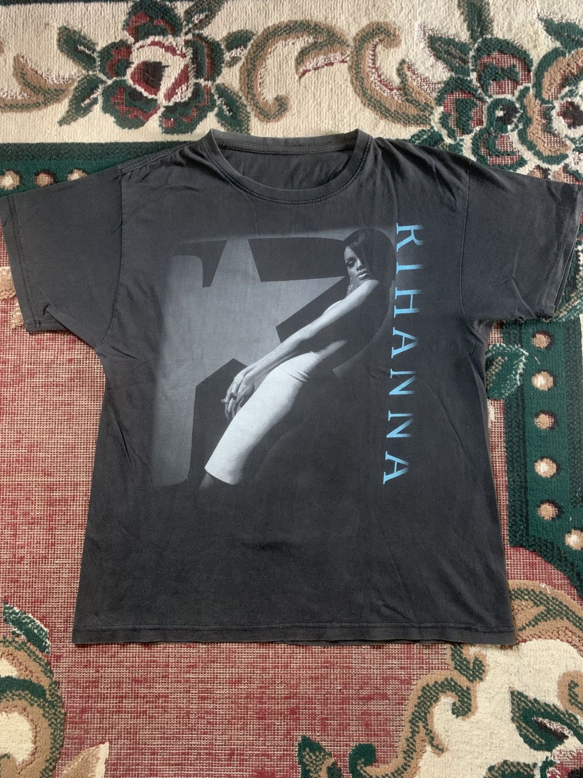 Band Tees Vintage Rihanna World Tour'08 Size US S / EU 44-46 / 1 - 2 Thumbnail