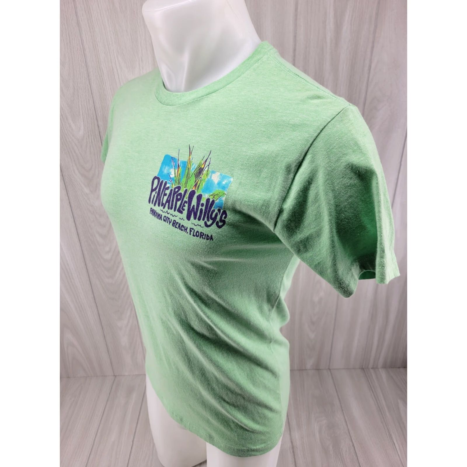 Next Level PINEAPPLE WILLYS T SHIRT TEE GREEN PANAMA CITY BEACH FL FLORIDA MENS SIZE Small Size US S / EU 44-46 / 1 - 4 Thumbnail