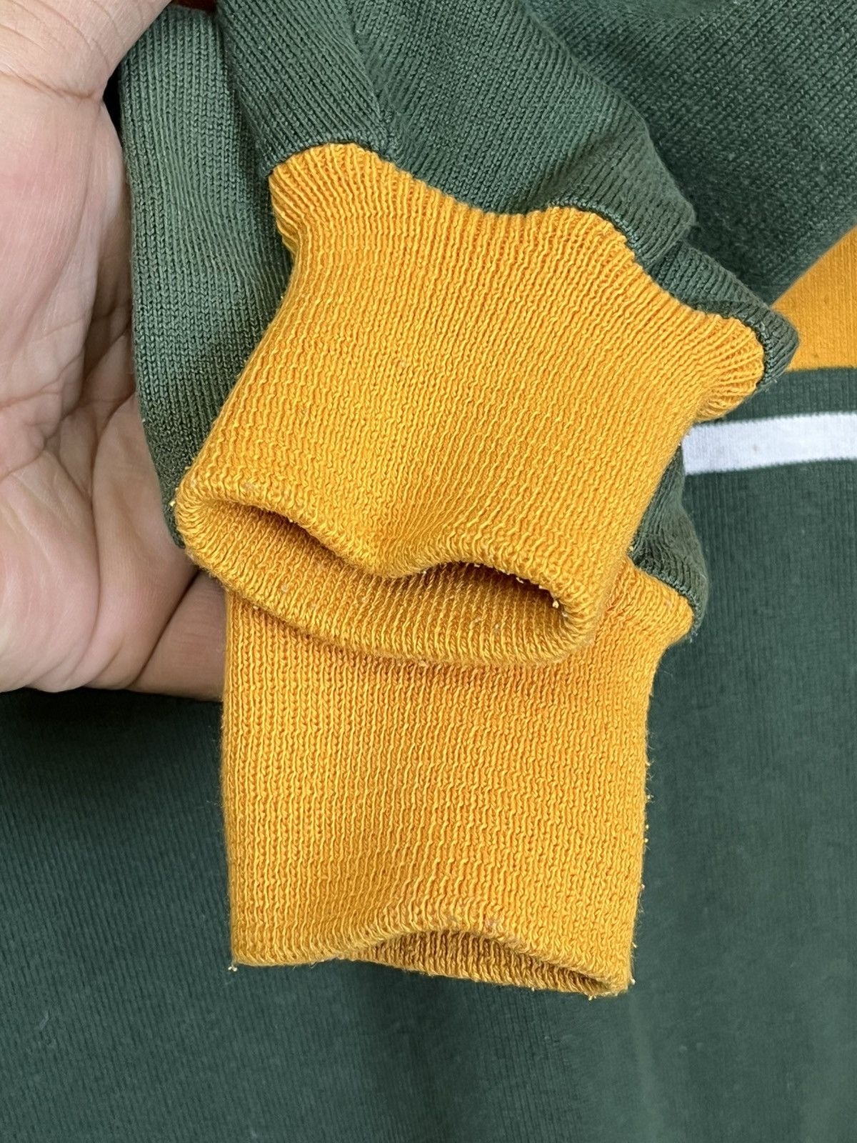 The Australian Outback Collection VINTAGE 90s AUSTRALIA WALLABIES 93/94 TRAINING RUGBY JERSEY Size US M / EU 48-50 / 2 - 7 Thumbnail