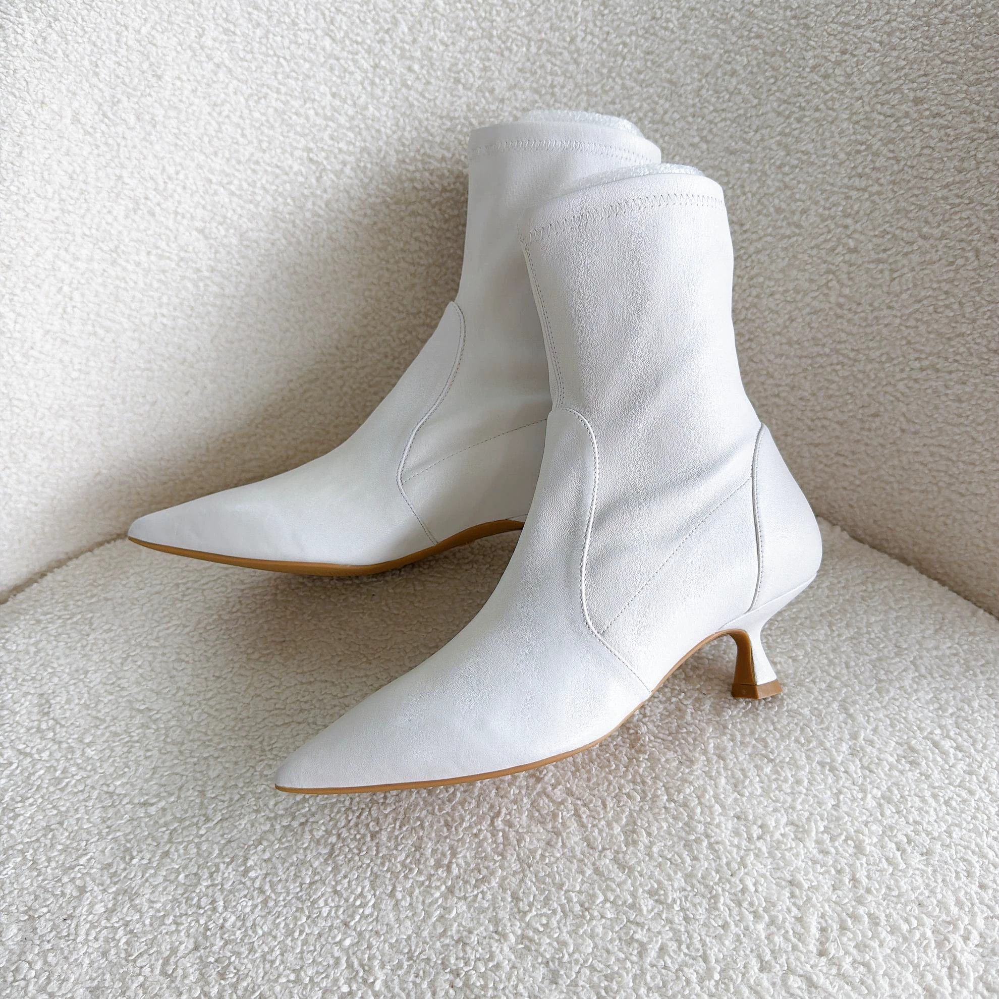 Stuart Weitzman SW White Low Heel Ankle Boot 38 New 5060 Size US 7.5 / IT 37.5 - 4 Thumbnail