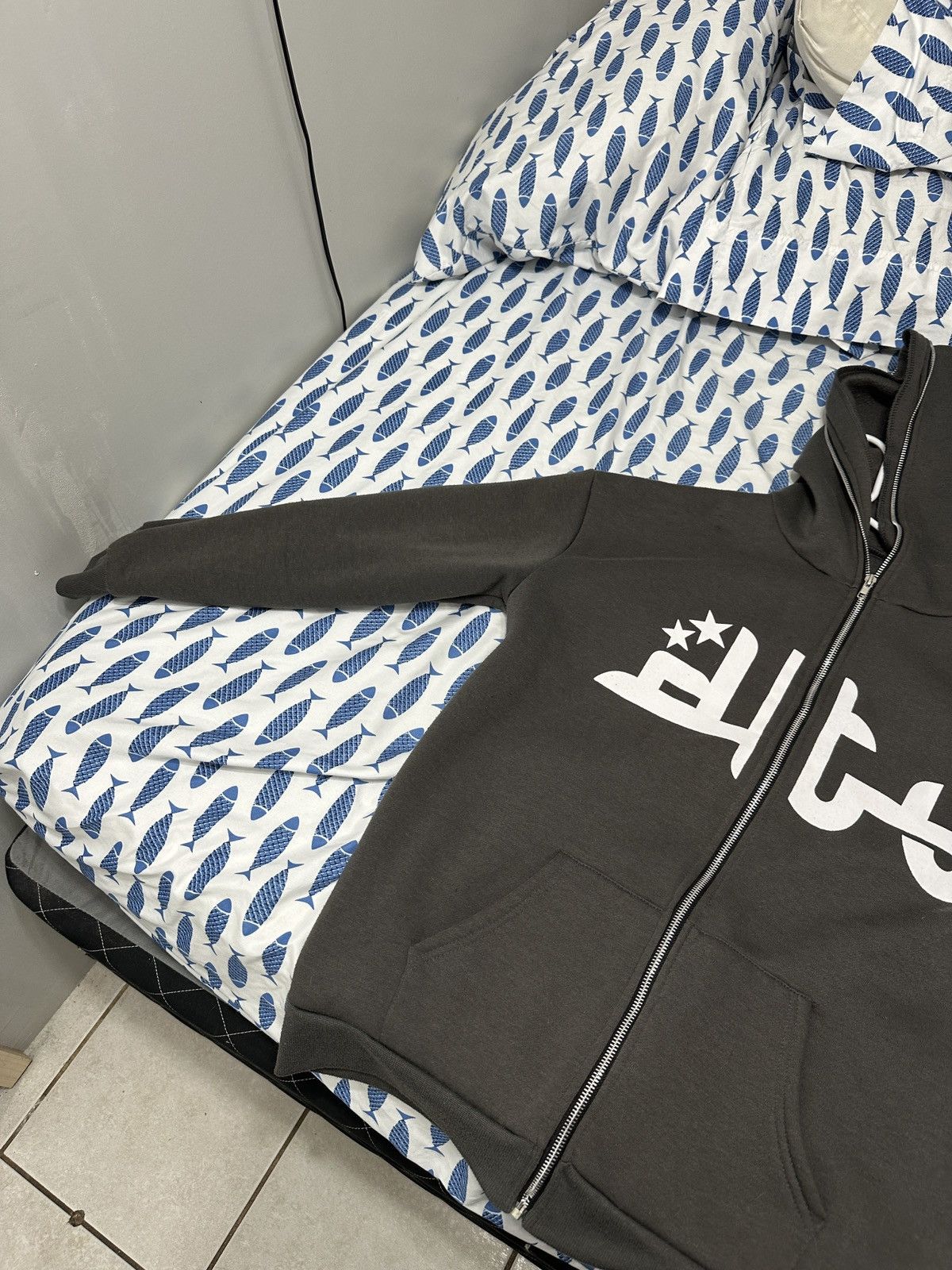 Other Grey Zip up Hoodie Size US M / EU 48-50 / 2 - 2 Thumbnail