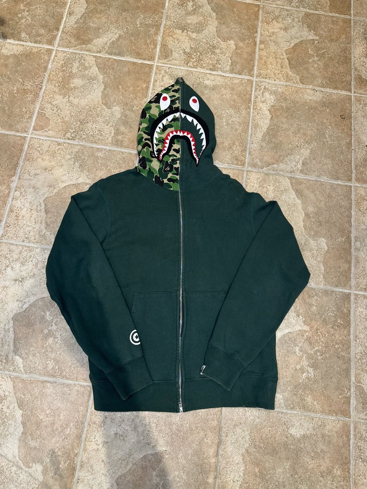 Bape Bape Shark Hoodie First Camo Green Size US XL / EU 56 / 4 - 2 Thumbnail