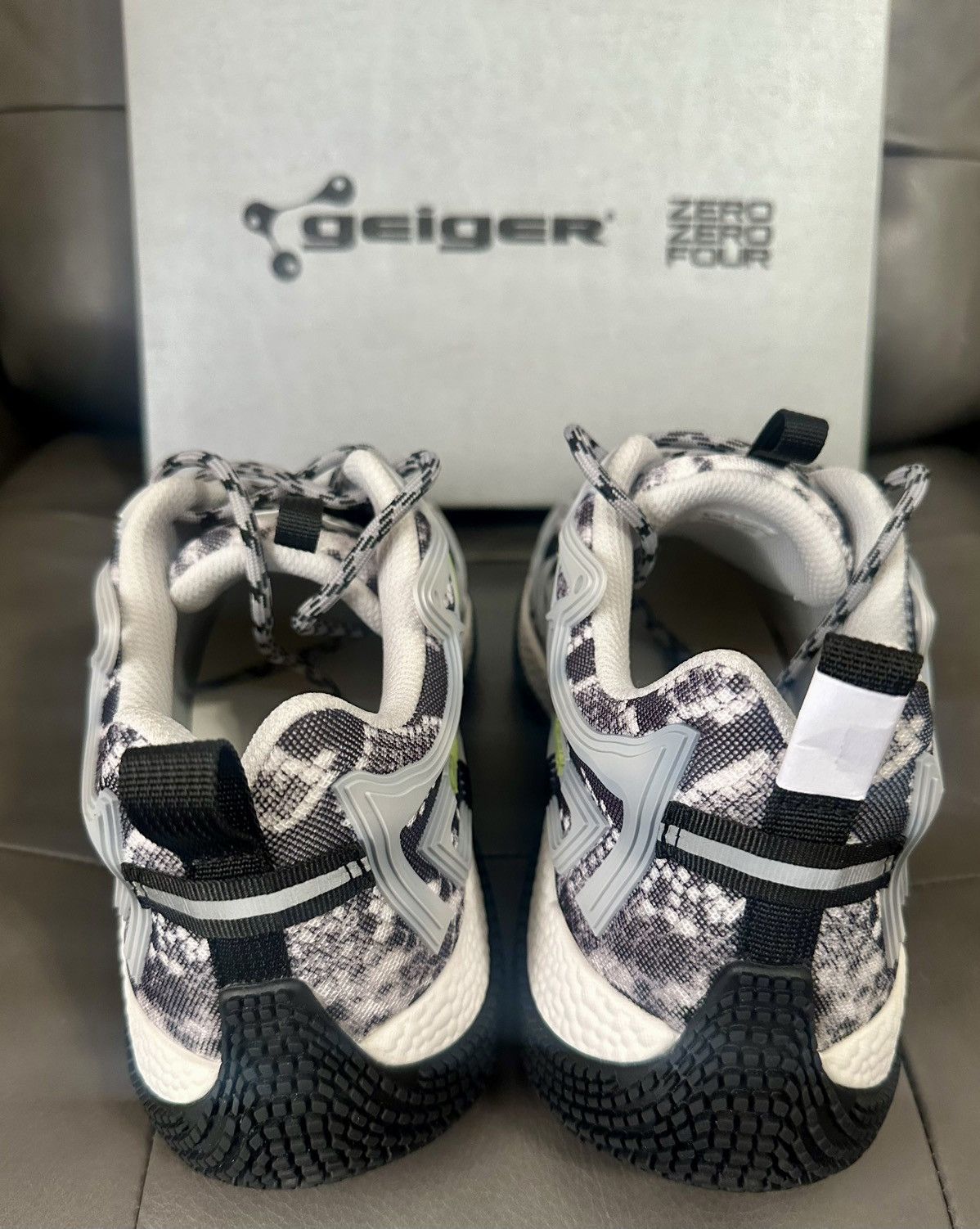 John Geiger John Geiger 004 year of the snake size 12 Size US 12 / EU 45 - 3 Thumbnail