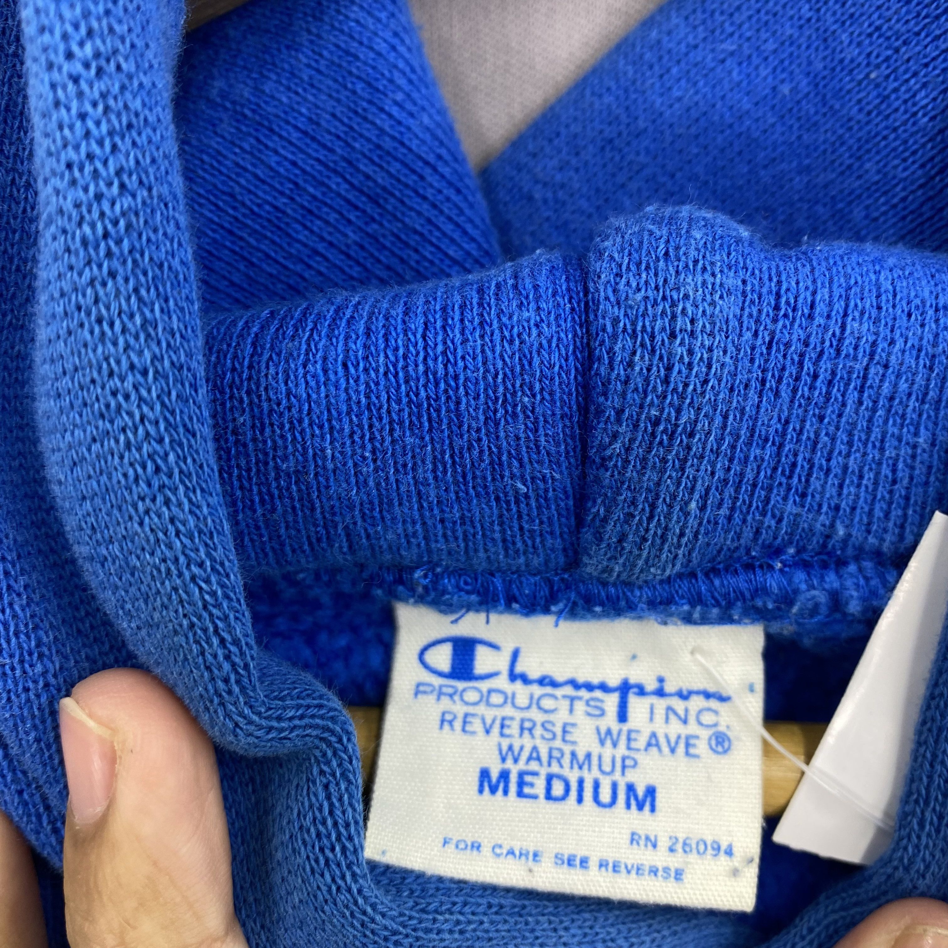 Champion Vintage Champion Reverse Weave Sweater Hoodie Sweatshirt Size US S / EU 44-46 / 1 - 7 Thumbnail