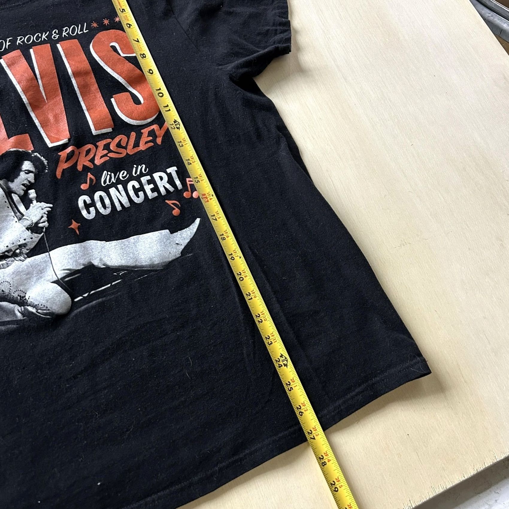 Vintage Elvis Presley Live In Concert Shirt Mens L Black Graphic Tee T-Shirt Music Crew Neck Short Sleeve Size US L / EU 52-54 / 3 - 4 Thumbnail