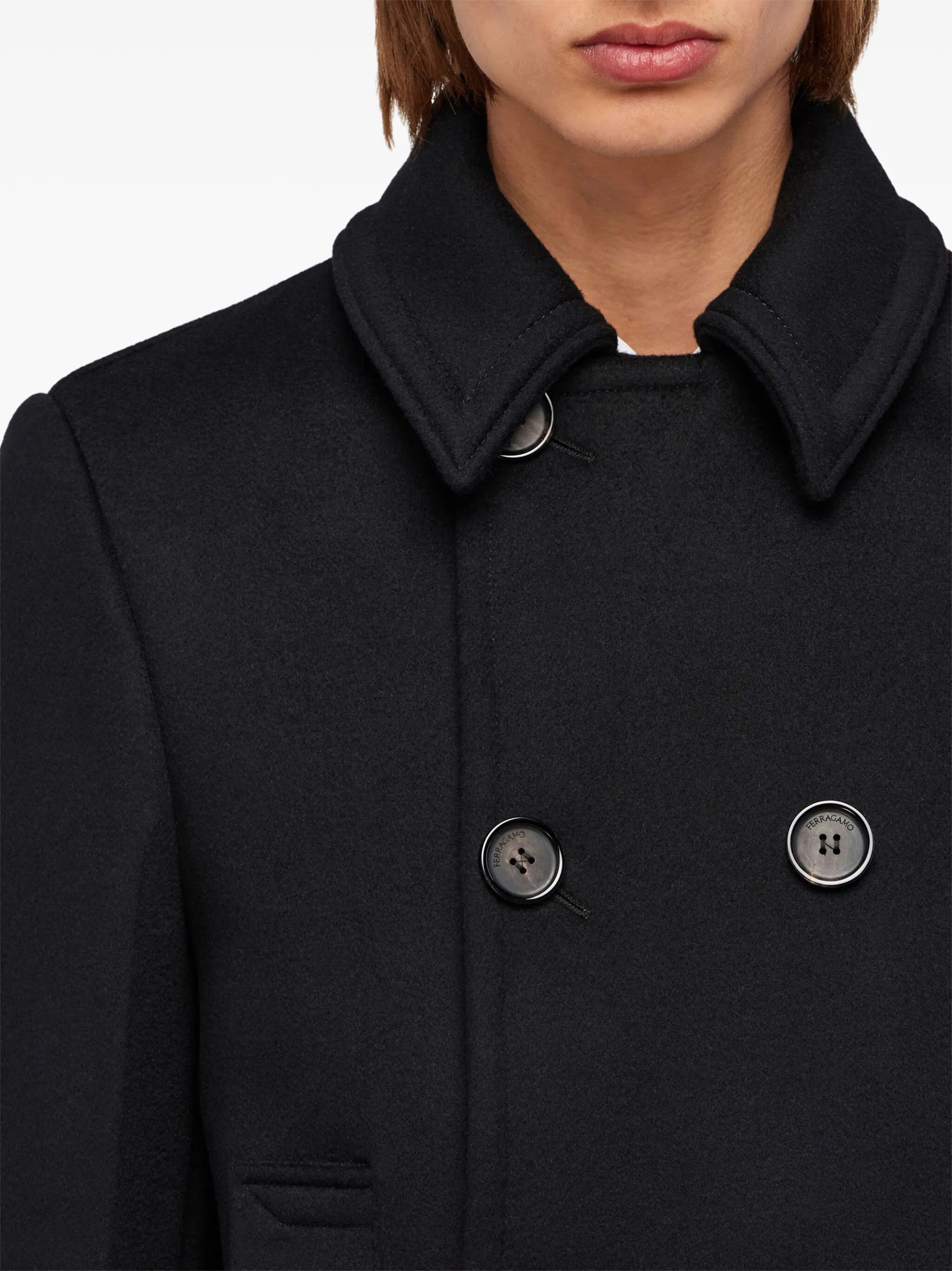 Salvatore Ferragamo o1s1rm0226 Virgin Wool-blend Peacoat in Black Size US M / EU 48-50 / 2 - 5 Thumbnail