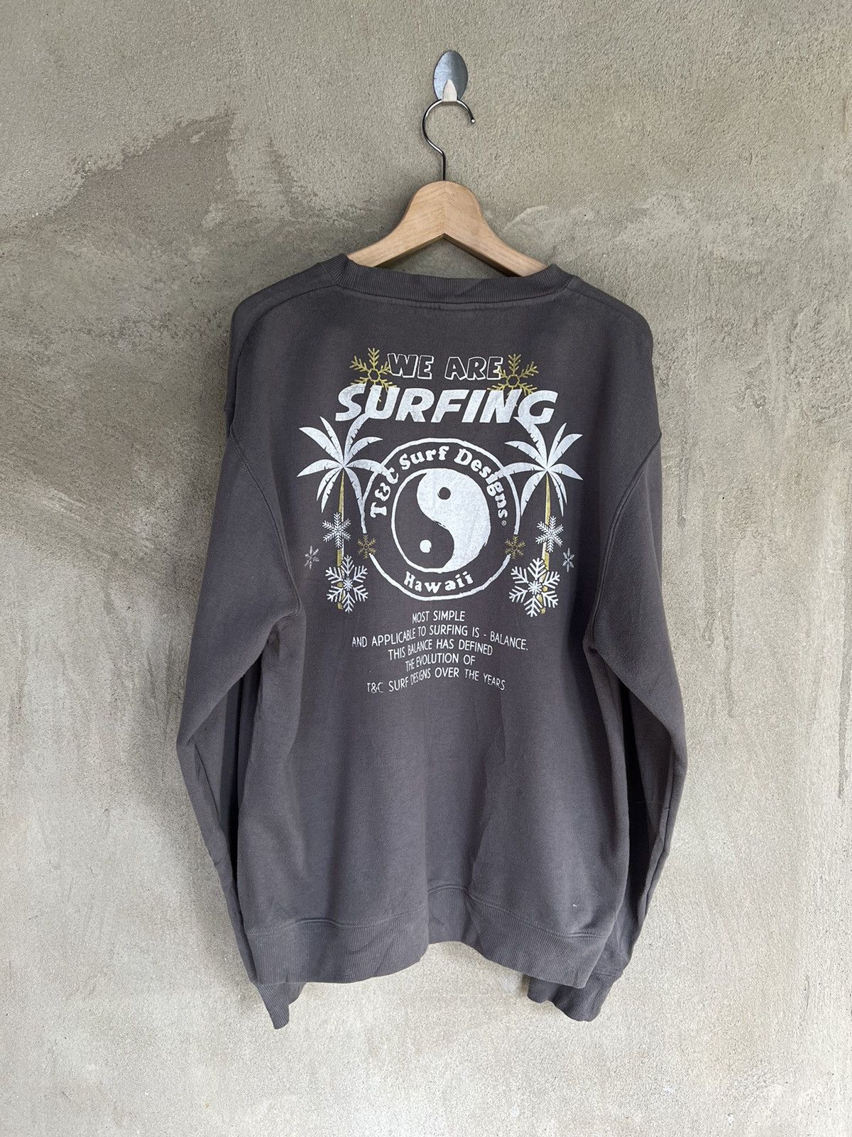Vintage Vintage T&c Surf Design Hawaii Sweatshirt Size US L / EU 52-54 / 3 - 7 Thumbnail