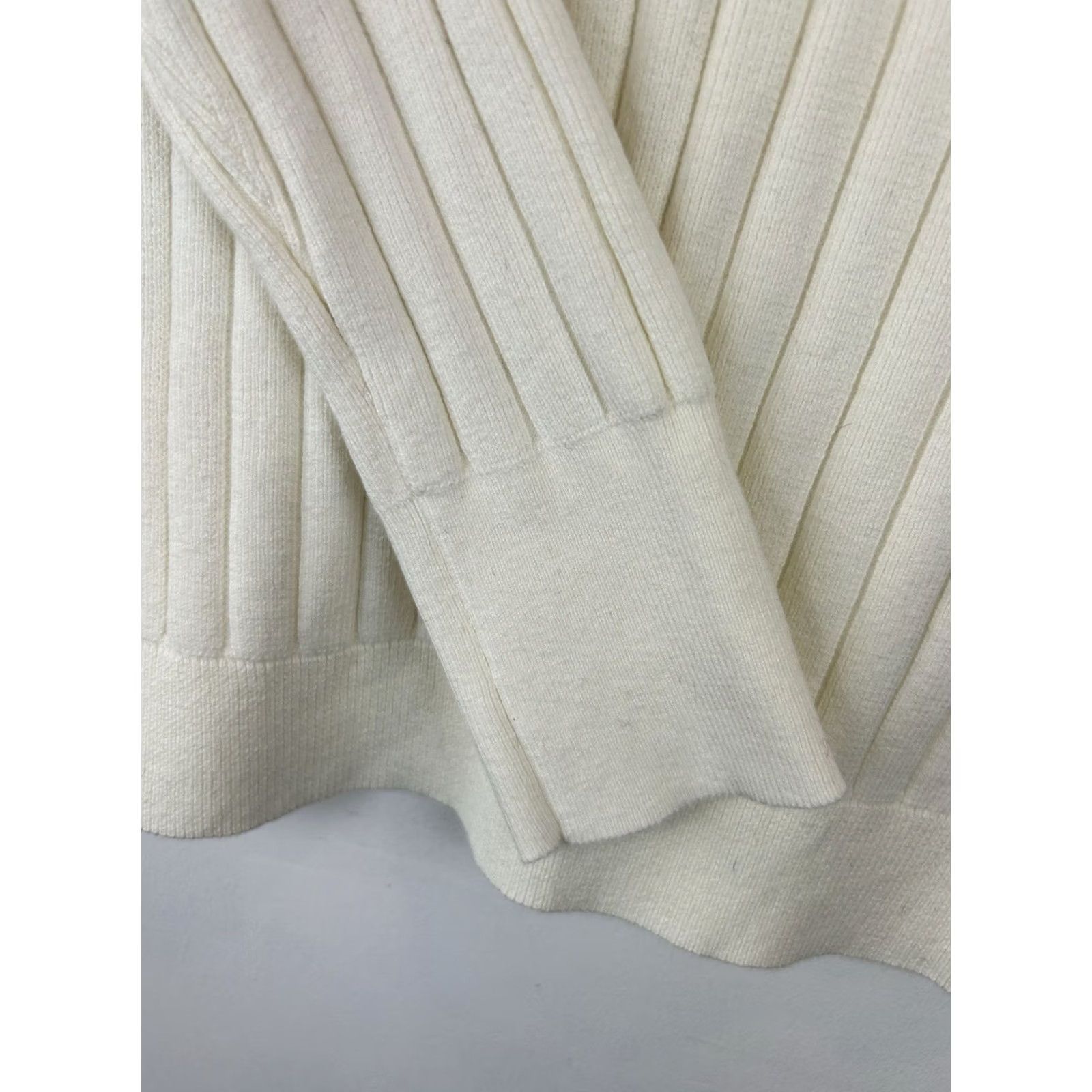 Talbots Talbots Sweater Pullover L Petite Ivory Ribbed Turtleneck Puff Sleeve Classic Minimalist Women Mens? Size L / US 10 / IT 46 - 5 Thumbnail