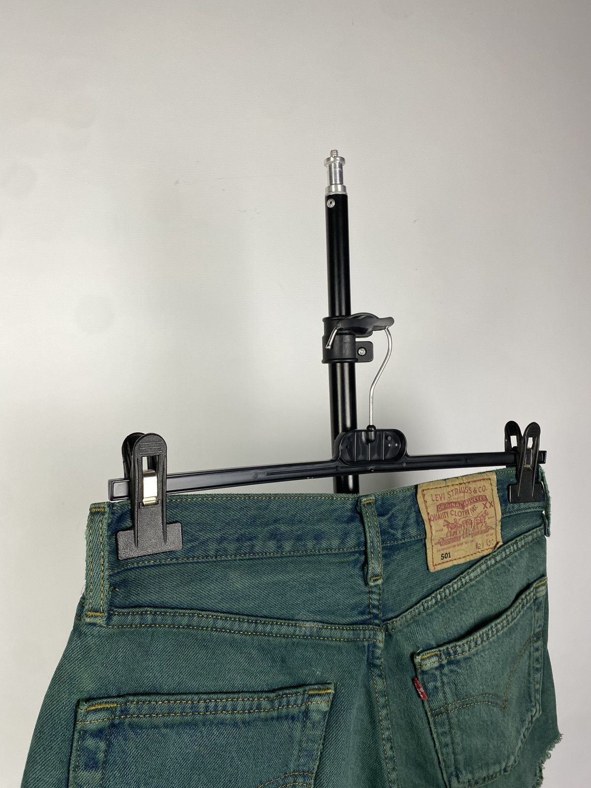 Levi's Vintage Clothing × Vintage Vintage 90s Levi’s Y2K Women’s Denim Shorts Size 29" - 4 Thumbnail