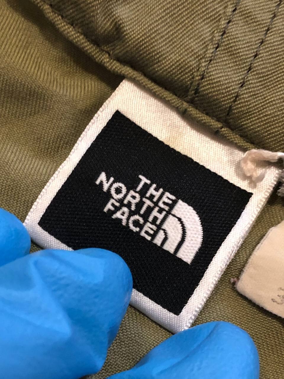 The North Face The North Face vintage beige casual pants Y2K logo TNF Size US 34 / EU 50 - 2 Thumbnail