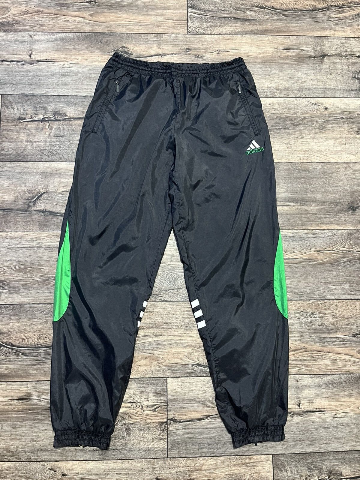 Adidas Vantage 90’s Adidas Black/Green Nylon Track Suit Size M Size US M / EU 48-50 / 2 - 11 Thumbnail