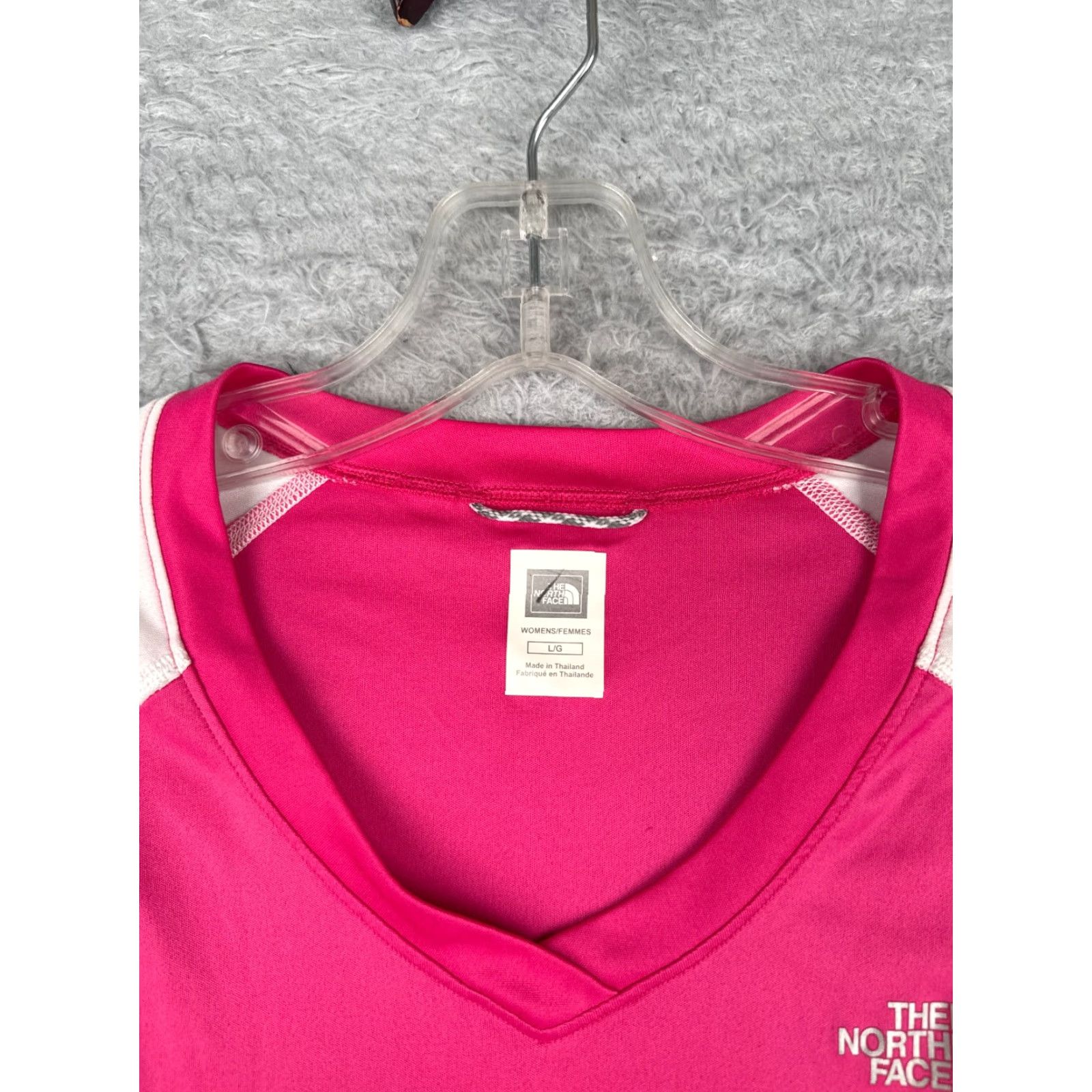The North Face The North Face Shirt Women Large Pink White Short Sleeve V-Neck 100% Polyester Size L / US 10 / IT 46 - 7 Thumbnail