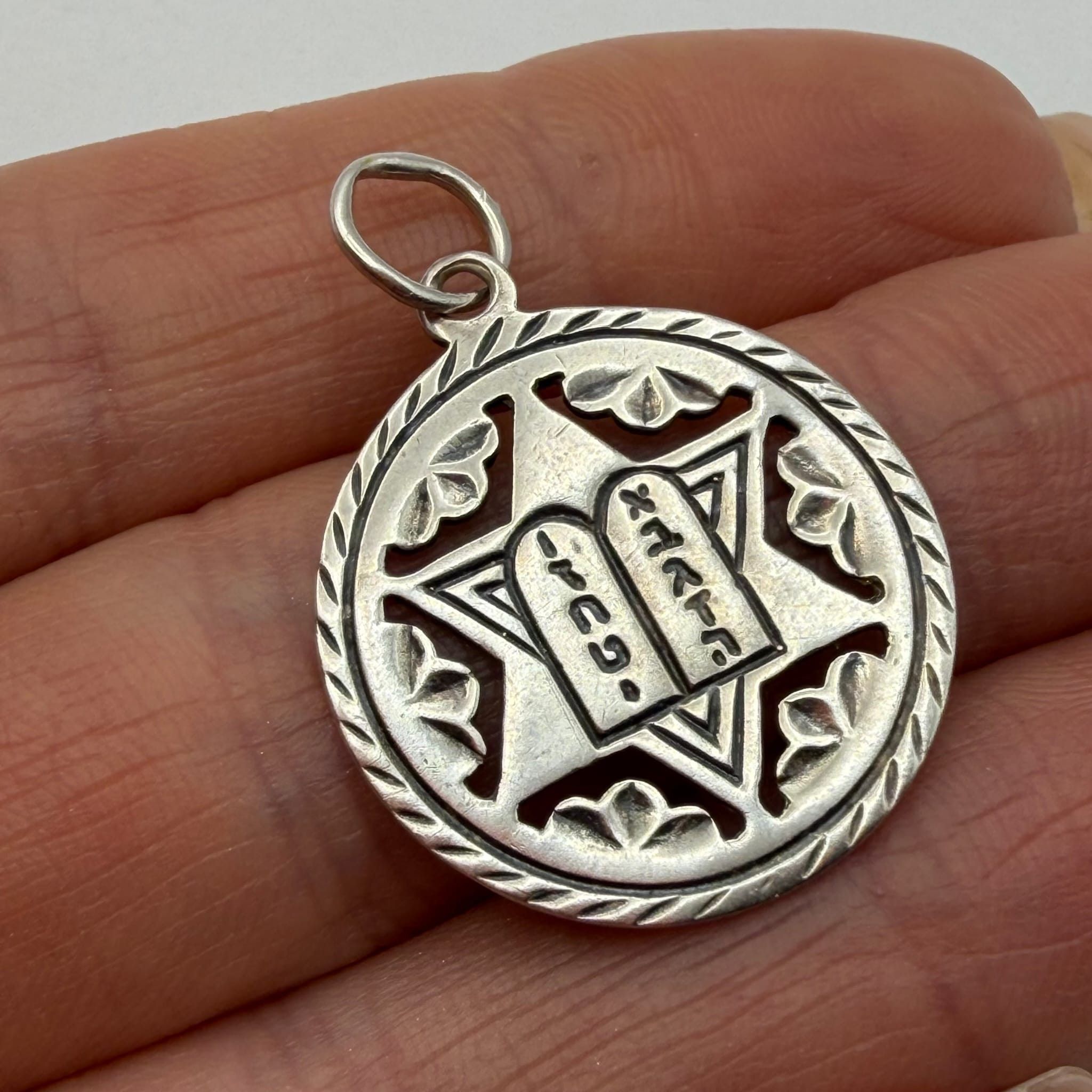 Sterling Silver Vintage 925 Sterling Silver Star of David Pendant Judaica Size ONE SIZE - 1 Thumbnail