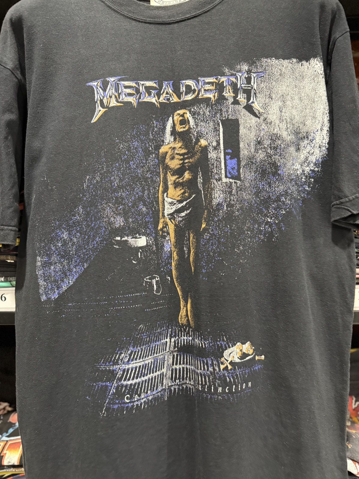 Band Tees Vintage 90s Megadeth Big Mark Backhit Faded Tee Size US L / EU 52-54 / 3 - 3 Thumbnail