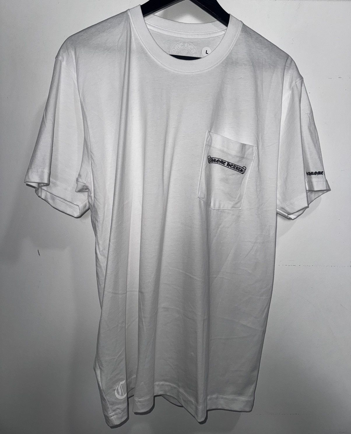 Chrome Hearts Chrome Hearts Scroll Logo Pocket T-shirt White Size US L / EU 52-54 / 3 - 5 Thumbnail