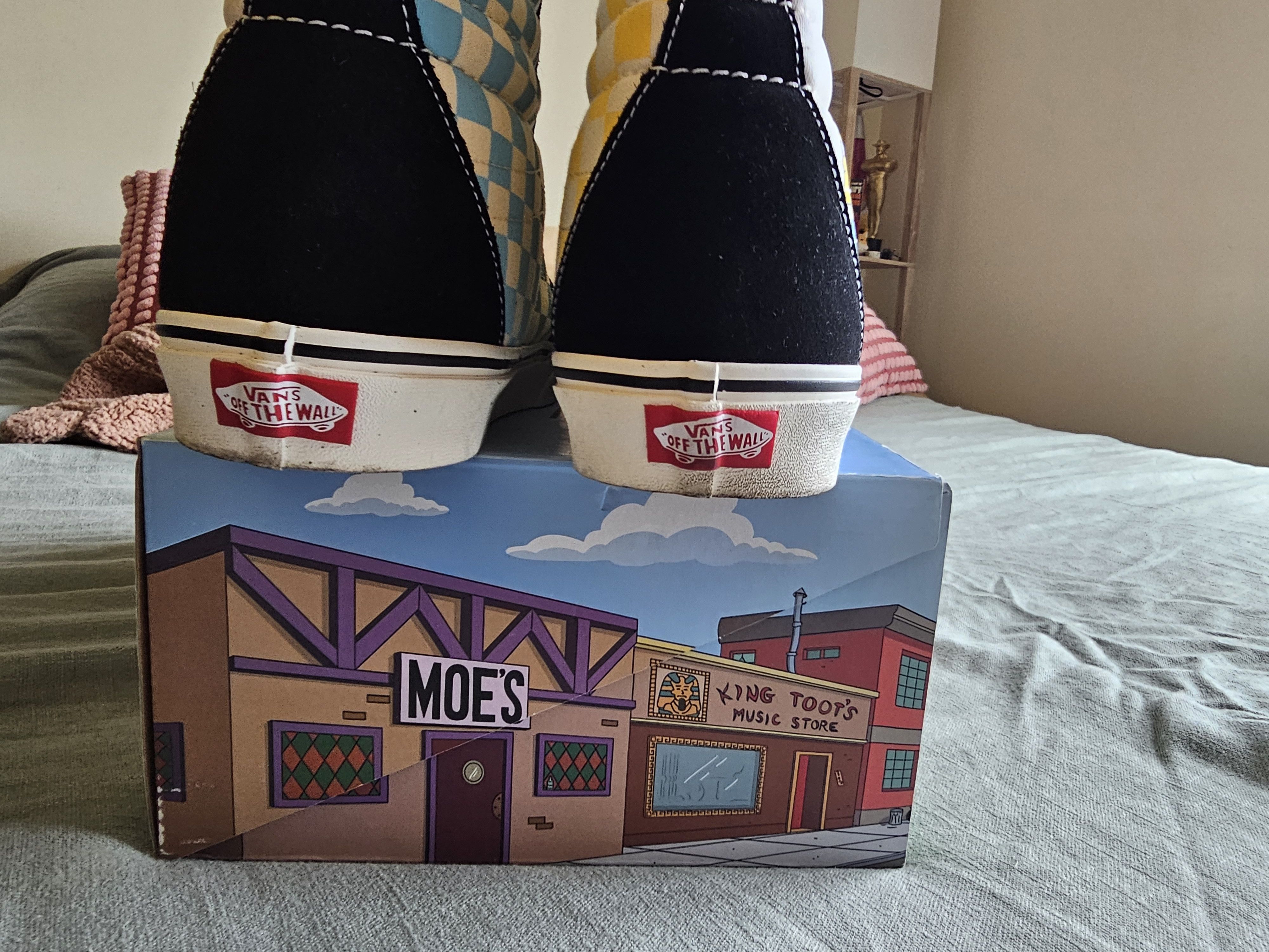 The Simpsons × Vans Simpsons Vans Sk8 High Size US 10 / EU 43 - 3 Thumbnail