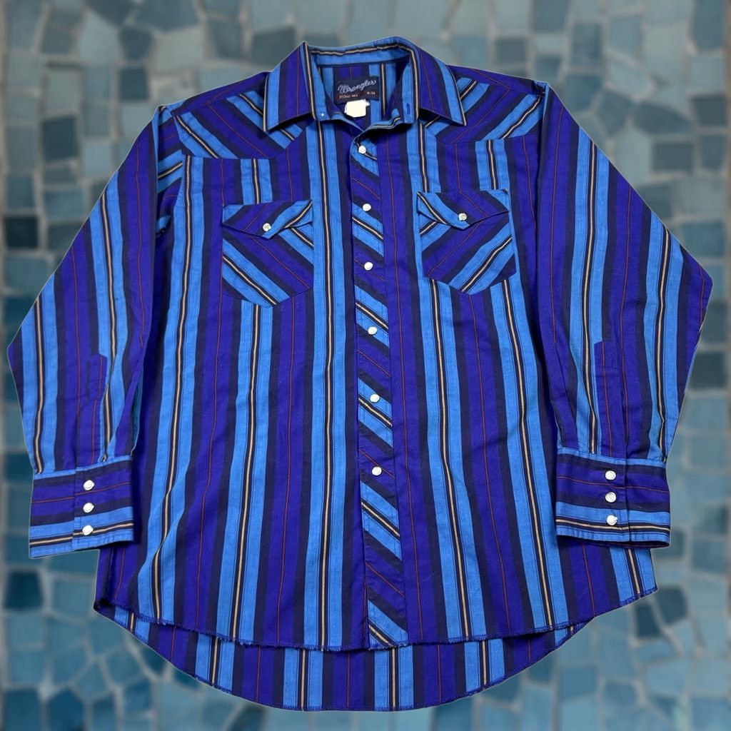 Wrangler VINTAGE Wrangler Shirt Mens Pearl Snap Western Cowboy X-Long Tails 16-34 Blue USA Size US L / EU 52-54 / 3 - 1 Thumbnail