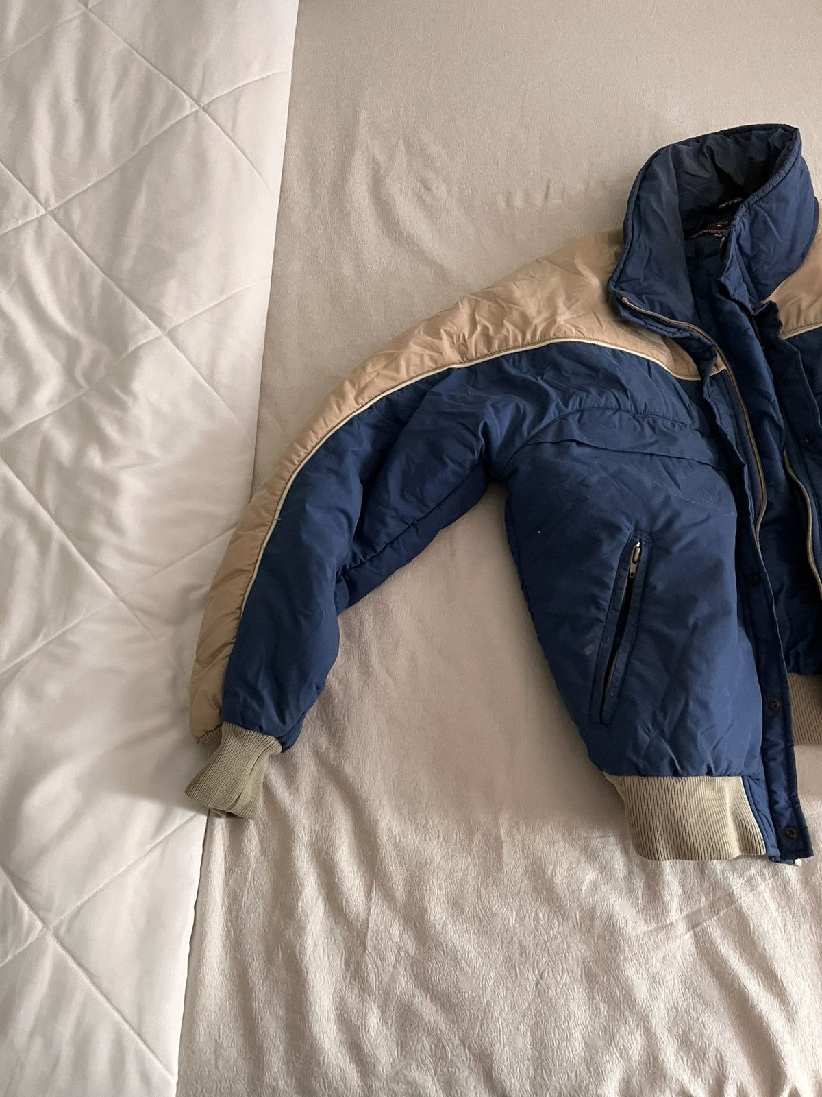 Other Blue and Beige Puffer/Bomber Size US L / EU 52-54 / 3 - 2 Thumbnail