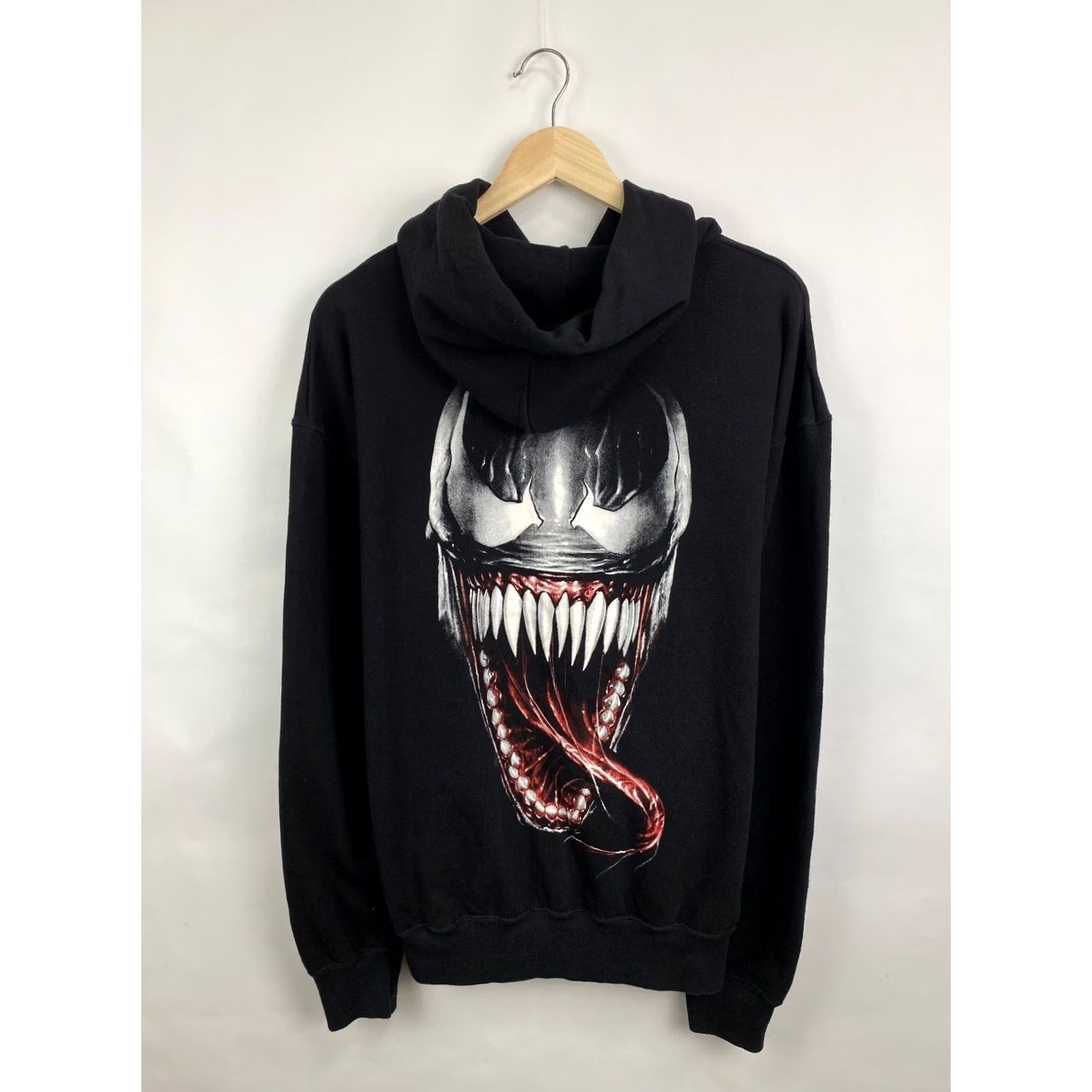 Gildan VINTAGE Venom Marvel Comics Hoodie Mens Pullover M Black Retro Y2K Size M Venom Marvel Comics Hoodie Mens Pullover M Black Retro Y2K Size US M / EU 48-50 / 2 - 3 Thumbnail