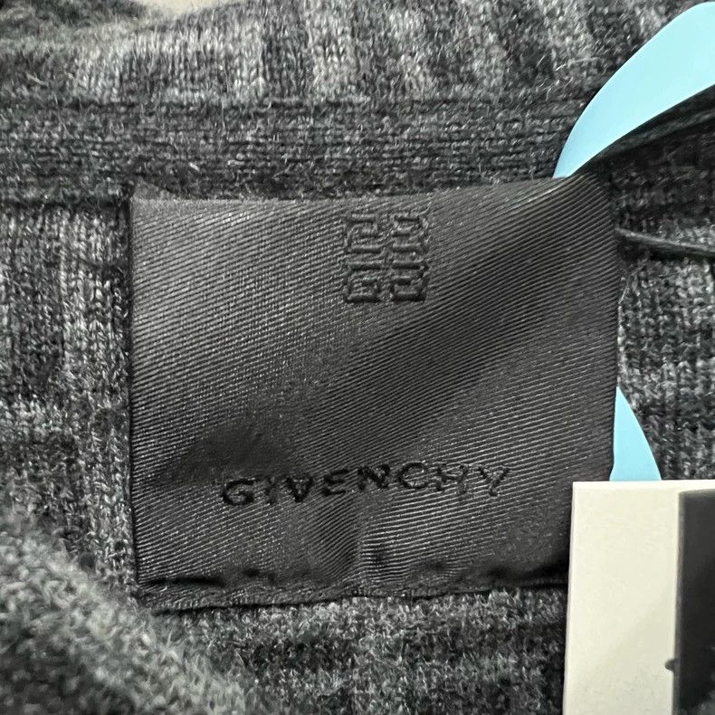 Givenchy Givenchy Quadrant Full Print Zipper Cap 2506-Nextarrow Size US S / EU 44-46 / 1 - 3 Thumbnail