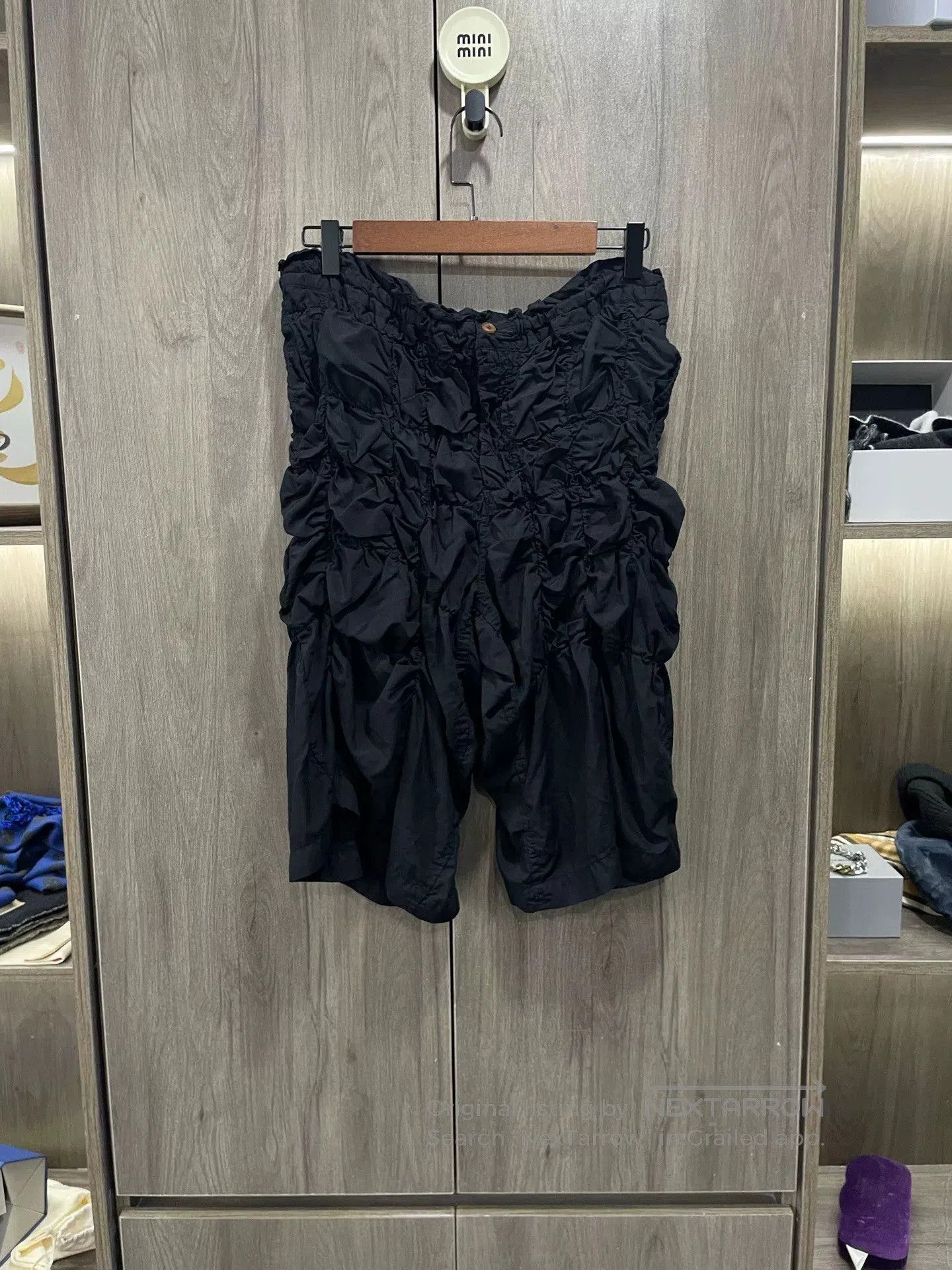 Comme des Garcons Comme des Garçons CDG Black Pleated Shorts. Size 41" - 4 Thumbnail