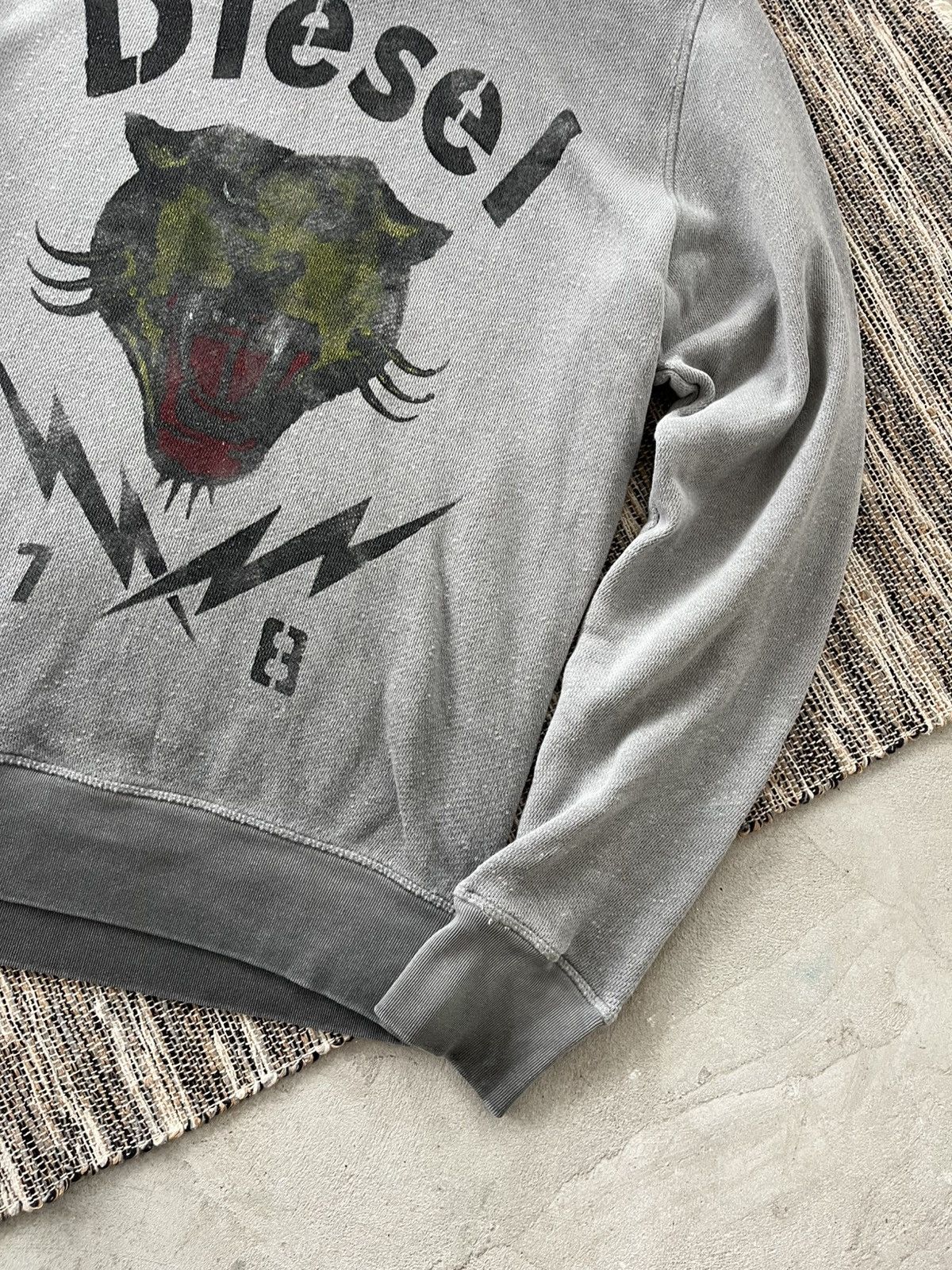 Diesel Vintage Diesel Grey Faded Big Logo Avantgarde Sweatshirt Y2K Size US L / EU 52-54 / 3 - 8 Thumbnail