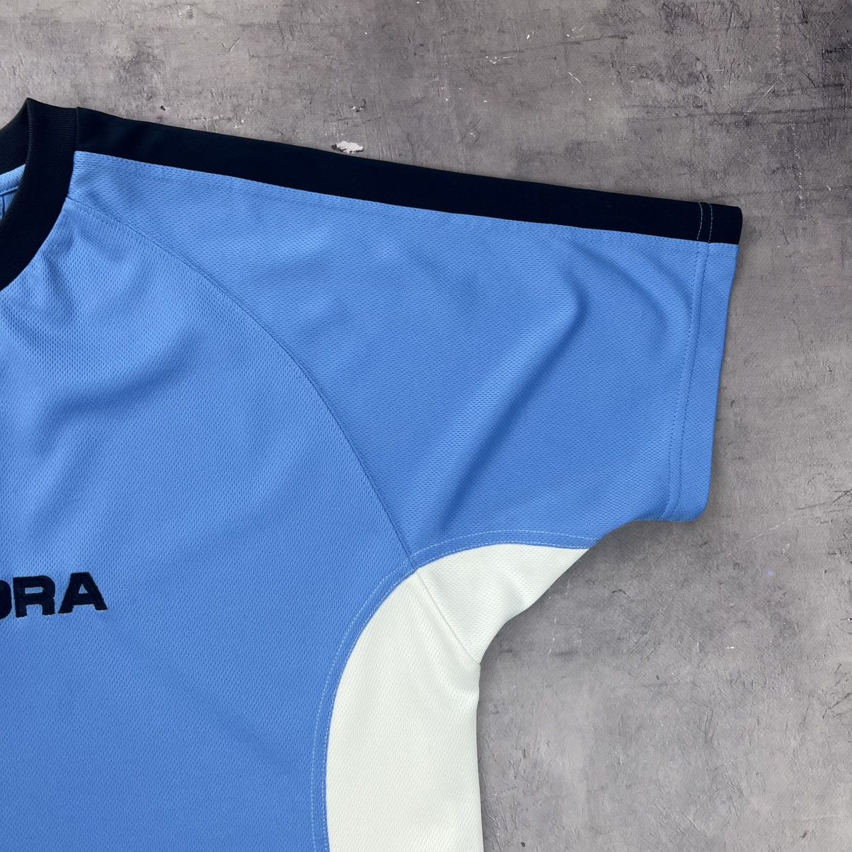 Diadora Rare! Aston Villa Diadora Soccer Jersey Shirt 00s Size US M / EU 48-50 / 2 - 5 Thumbnail