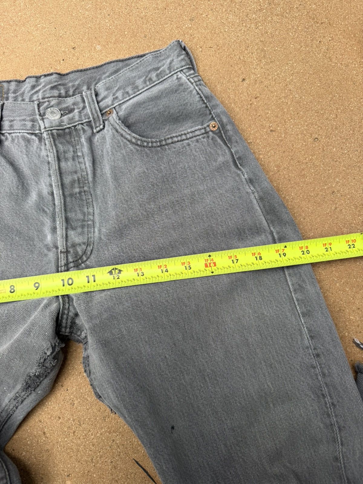 Levi's Vintage Levi’s 501xx Buttonfly Straight Faded Jeans 27x29 Size 27" / US 4 / IT 40 - 12 Thumbnail