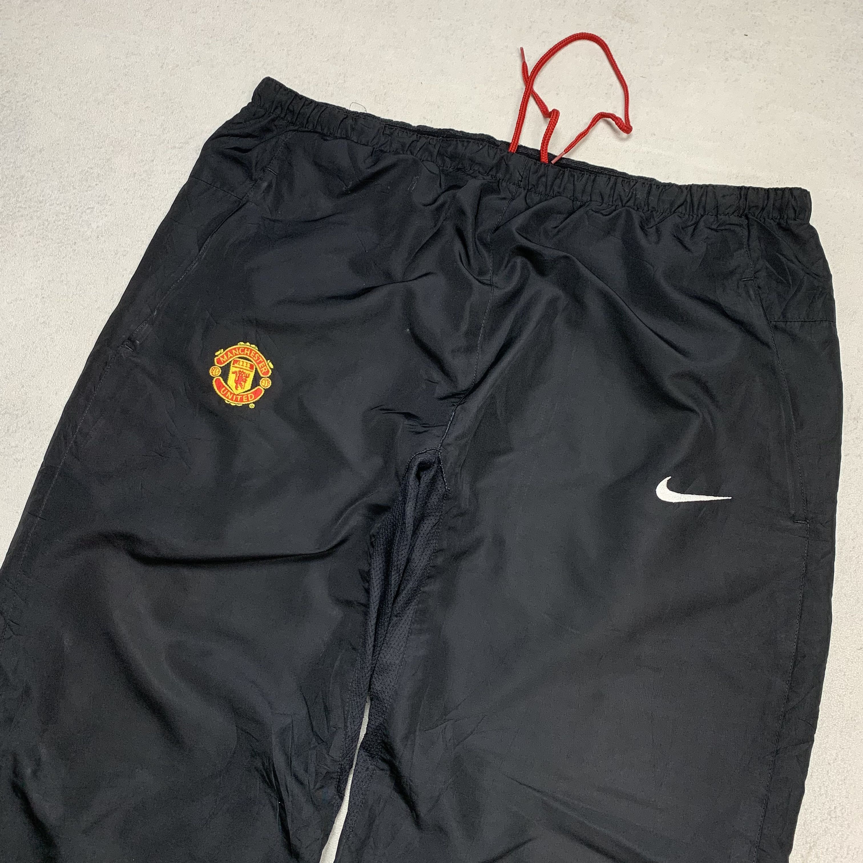 Nike Nike Manchester United Track Pants Size US 34 / EU 50 - 2 Thumbnail