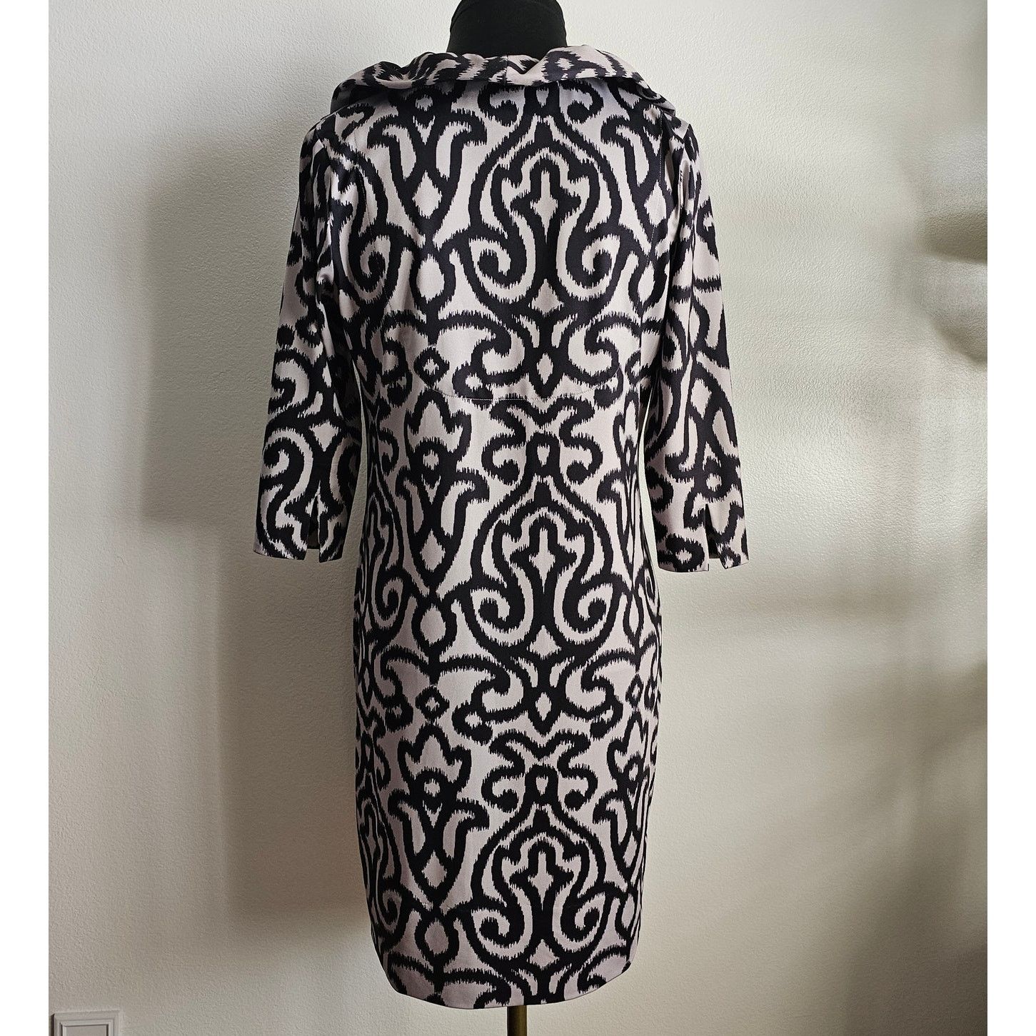 Gretchen Scott GRETCHEN SCOTT Ruffle Neck Casual Shift Arabesque Dress XS Size XS / US 0-2 / IT 36-38 - 5 Thumbnail