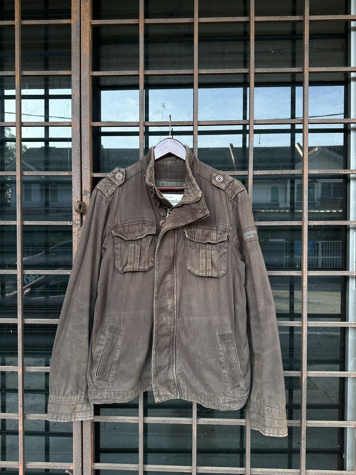 Vintage THRASHED Faded Abercrombie Brown Utility Jacket Size US M / EU 48-50 / 2 - 2 Thumbnail