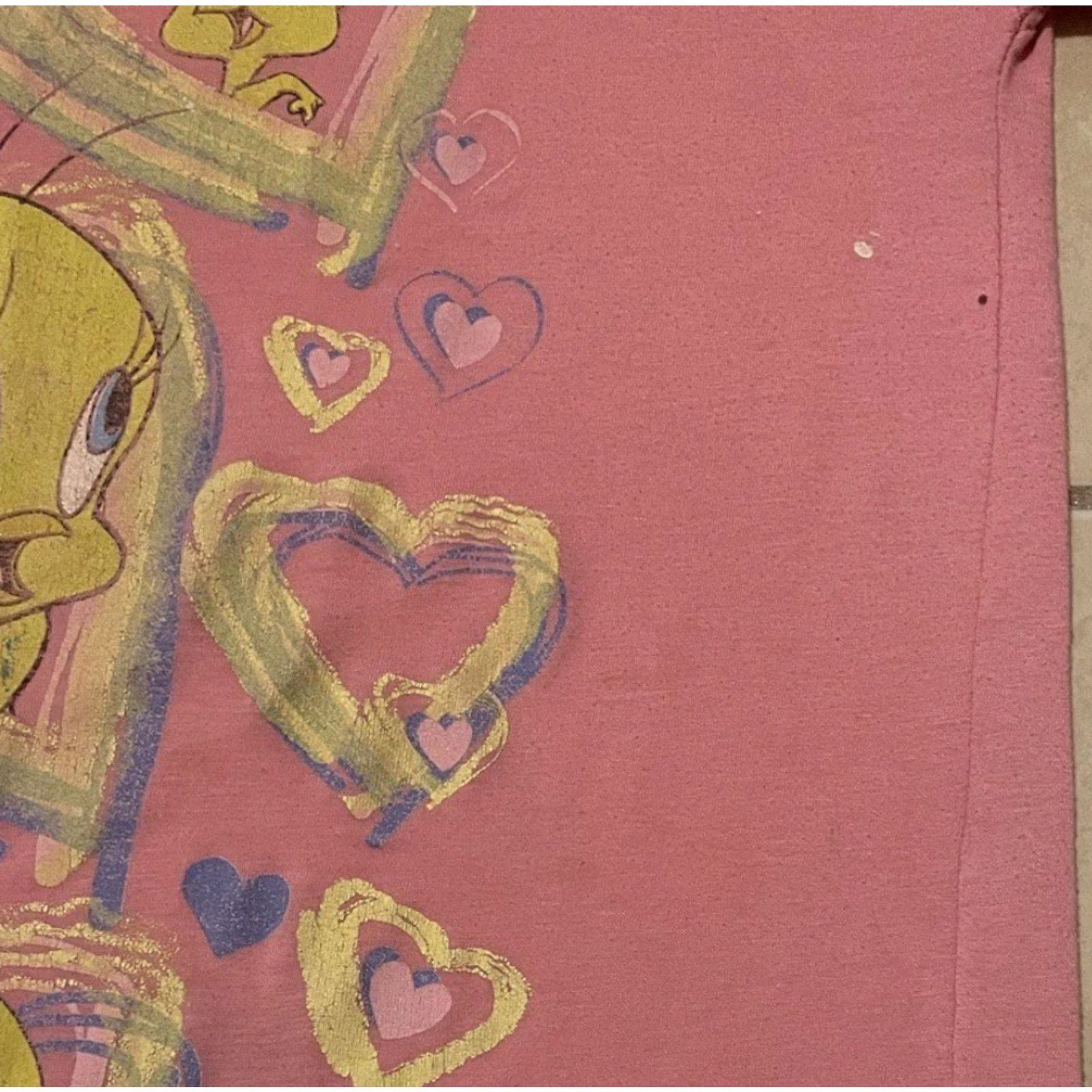 Vintage VINTAGE Tweety 90s Distressed Faded Shirt XS Men T-Shirt Pink Short Sleeve Cartoon Warner Bros Disney Heart USA Size US XS / EU 42 / 0 - 7 Thumbnail