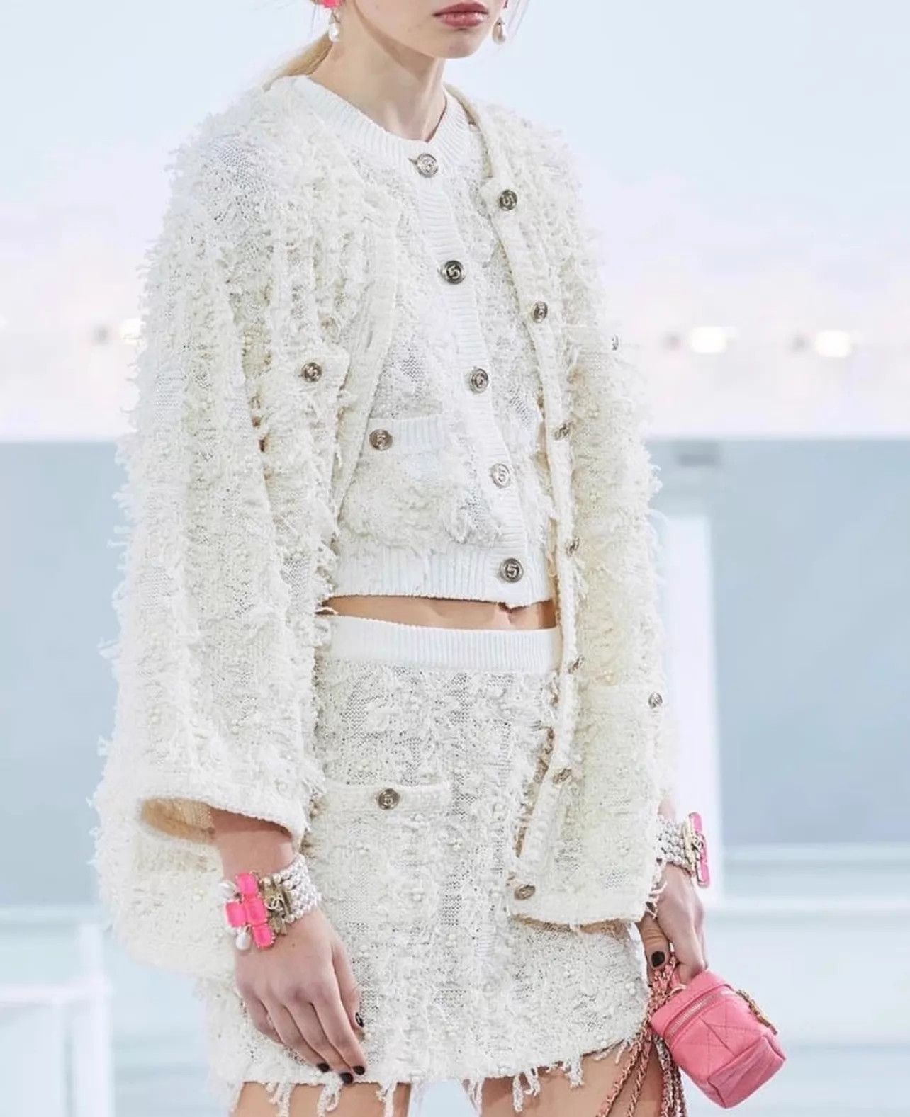 Chanel Chanel 21s White Tassel Lace Crystal Button Knit & Vest Set Size XS / US 0-2 / IT 36-38 - 7 Thumbnail