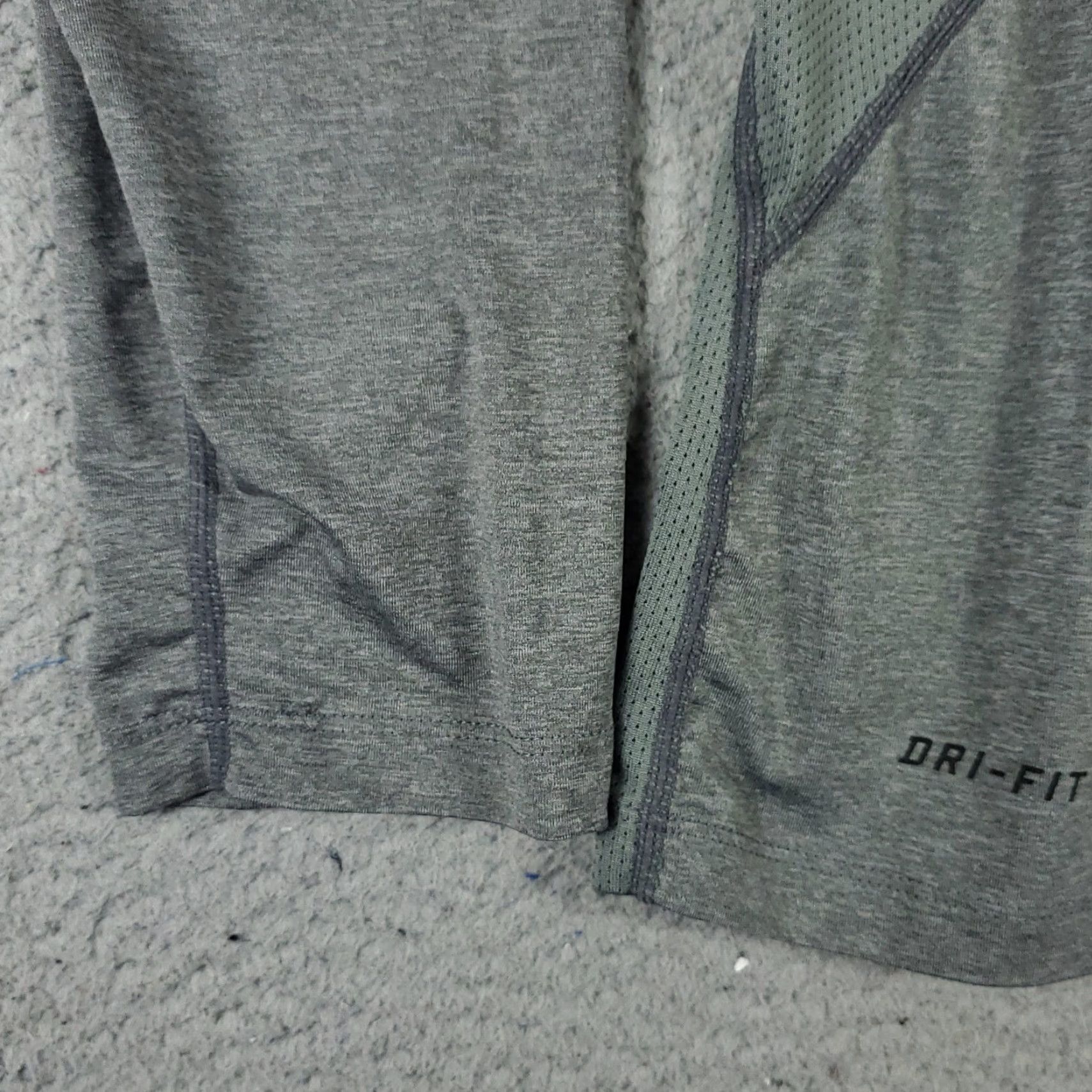 Nike Nike Pro Combat Shirt Mens Small Gray Dri-Fit Long Sleeve Shirt Sports Nike Size US S / EU 44-46 / 1 - 4 Thumbnail