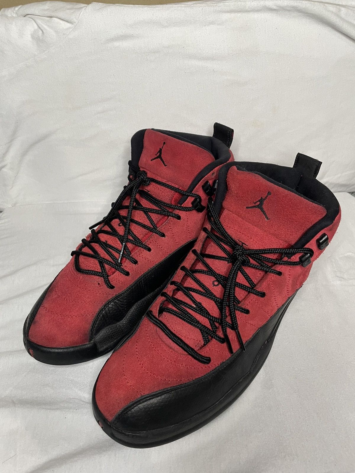Jordan Brand jordan 12s reverse flu game Size US 11 / EU 44 - 1 Thumbnail