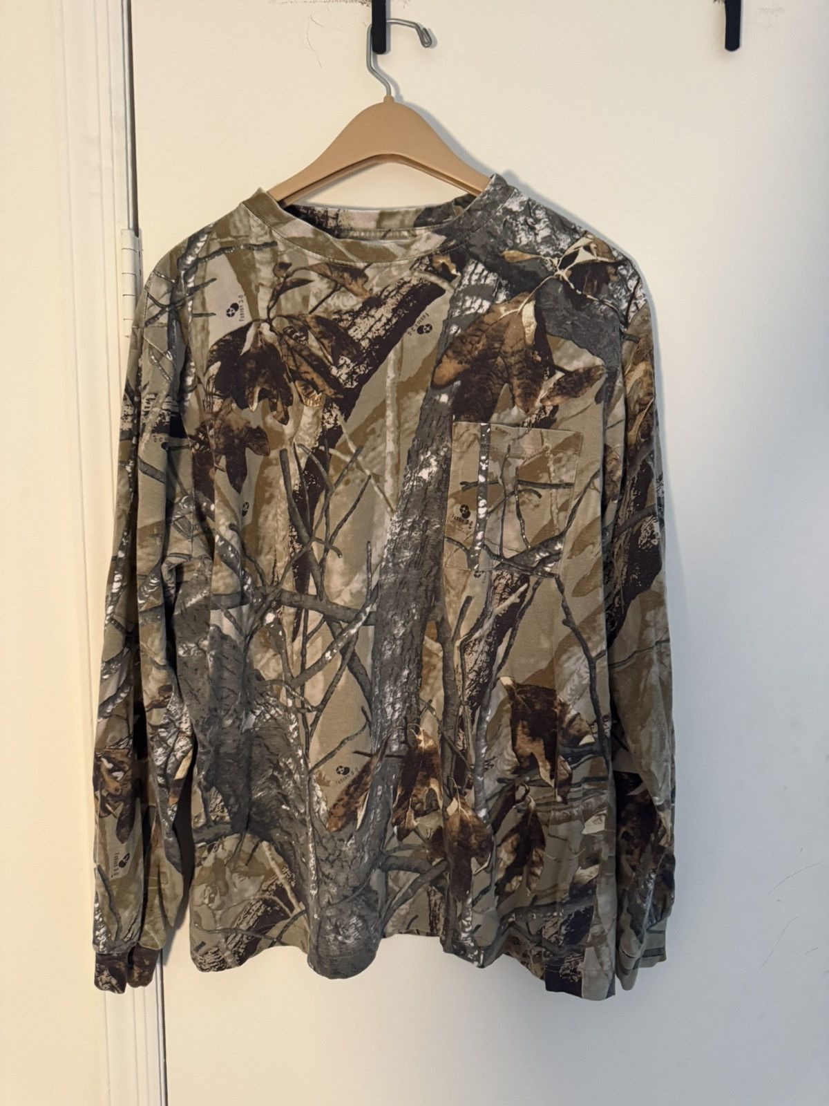 Vintage Vintage real tree long sleeve t-shirt size medium Size US M / EU 48-50 / 2 - 1 Thumbnail