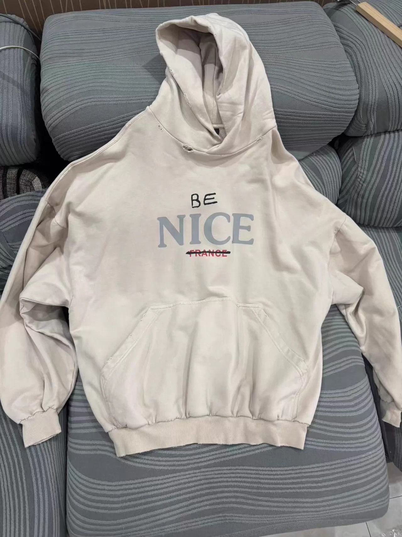 Balenciaga Balenciaga Unworn Hoodie Size US S / EU 44-46 / 1 - 1 Thumbnail