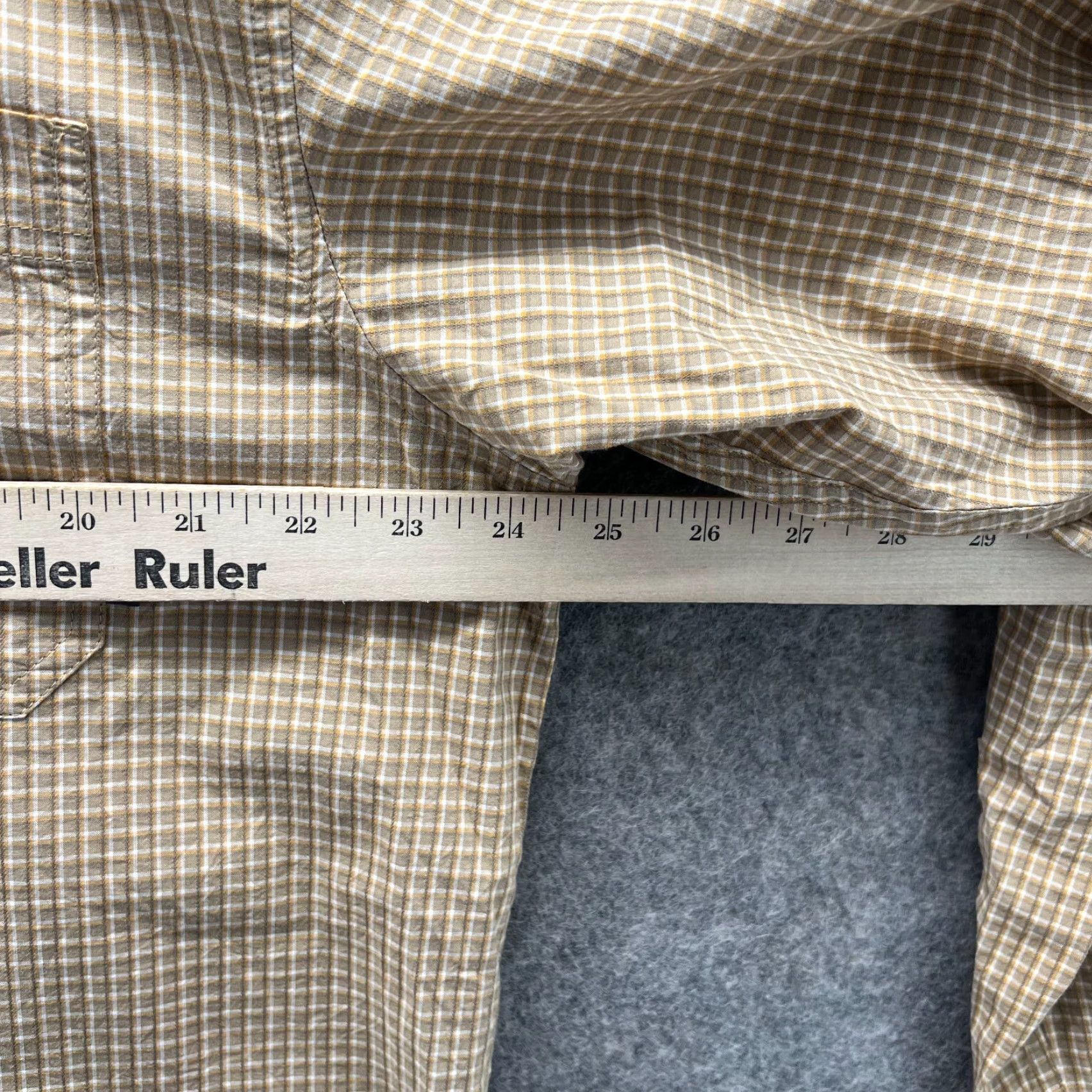 Vintage Columbia Shirt Men XL Khaki Button Down Tan Beige Rapid River II Outdoors Pockets Size US XL / EU 56 / 4 - 3 Thumbnail