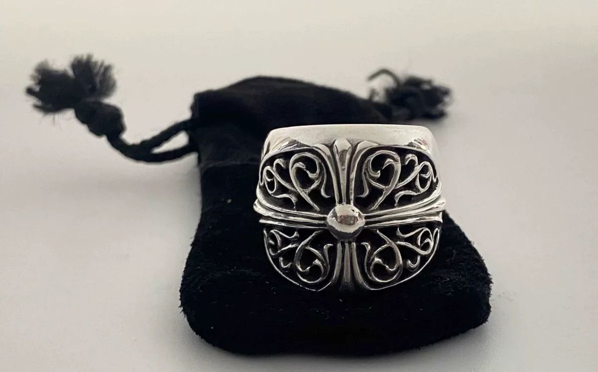 指輪・リング Chrome Hearts Classic Oval Cross\"Silver\" CHROME HEARTS OVAL CROSS RING 'SILVER' – Sadō Room