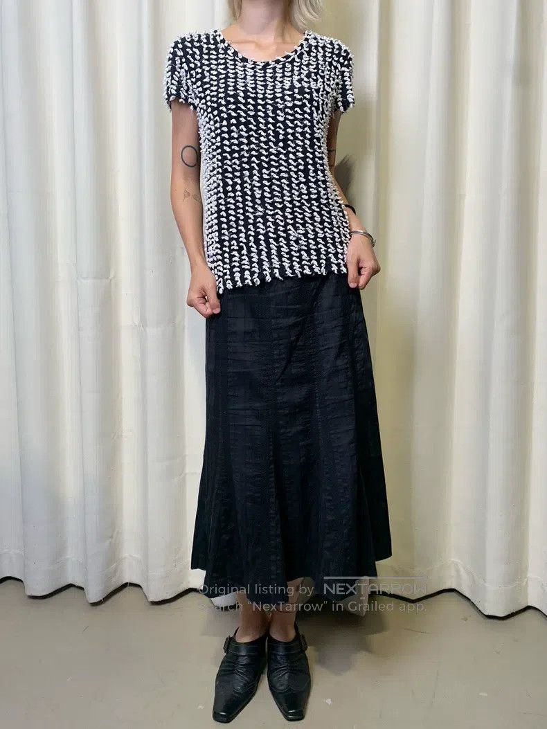 Issey Miyake Issey Miyake Vintage Three-Dimensional Fabric Patch Top Size M / US 6-8 / IT 42-44 - 2 Thumbnail