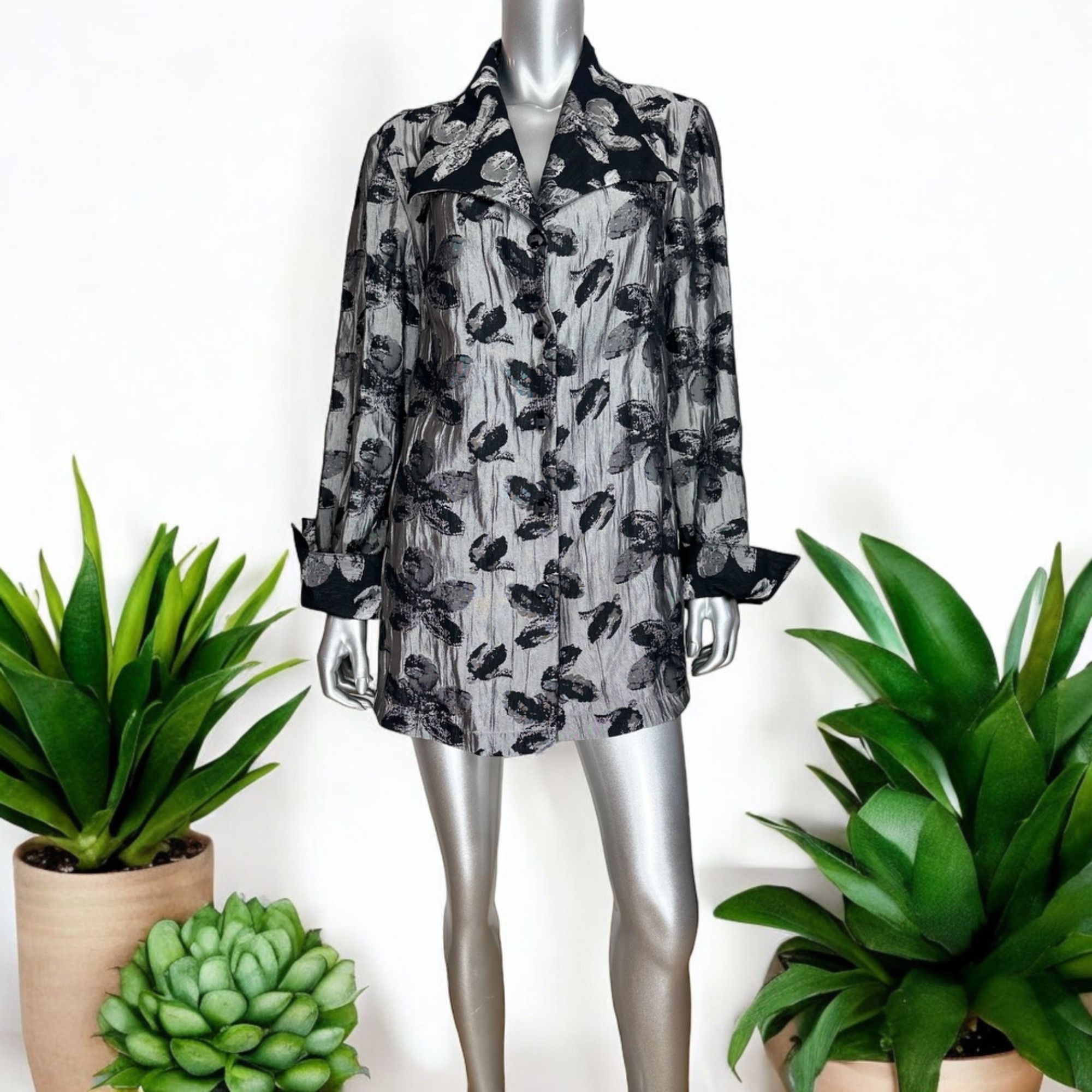 Vintage Criselda Lontok Gray & Black Floral Button-Front Tunic Jack Size XL / US 12-14 / IT 48-50 - 3 Thumbnail
