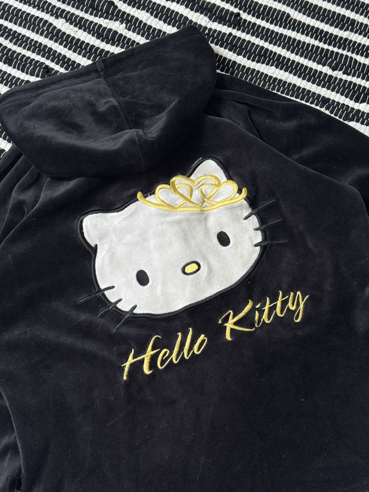 Cartoon Network VINTAGE HELLO KITTY ANGEL 2000s VELOUR ZIP UP HOODIE Size S / US 4 / IT 40 - 3 Thumbnail