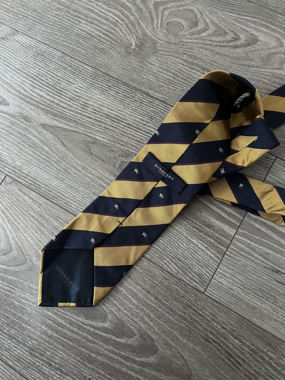 Burberry × Vintage ‼️Vintage Monogram Burberry London Luxury Silk Tie‼️ Size ONE SIZE - 14 Thumbnail