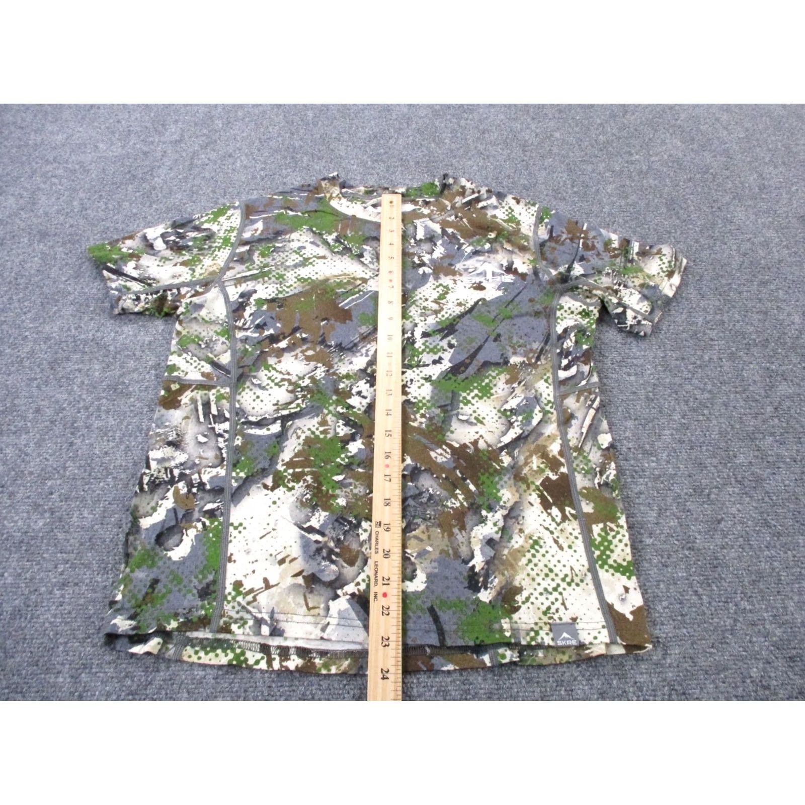 Layer 8 SKRE Shirt Mens M Camo Merino Wool Base Layer Hiking Outdoors Active Short Sleeve Crew Neck T-Shirt Nylon Wool Knit Logo Multicolor Camouflage 90s? Size US M / EU 48-50 / 2 - 3 Thumbnail