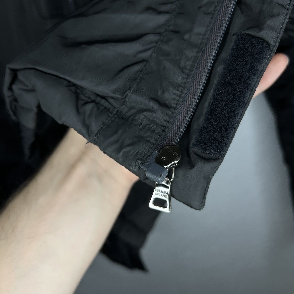 Prada Prada Puffer Light Jacket Sleeve Logo Black Grey Nylon Size US M / EU 48-50 / 2 - 9 Thumbnail
